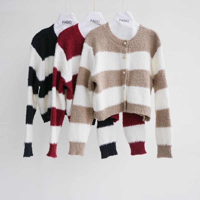 法朵Fado shop｜橫條銅釦針織外套 8124024 三色