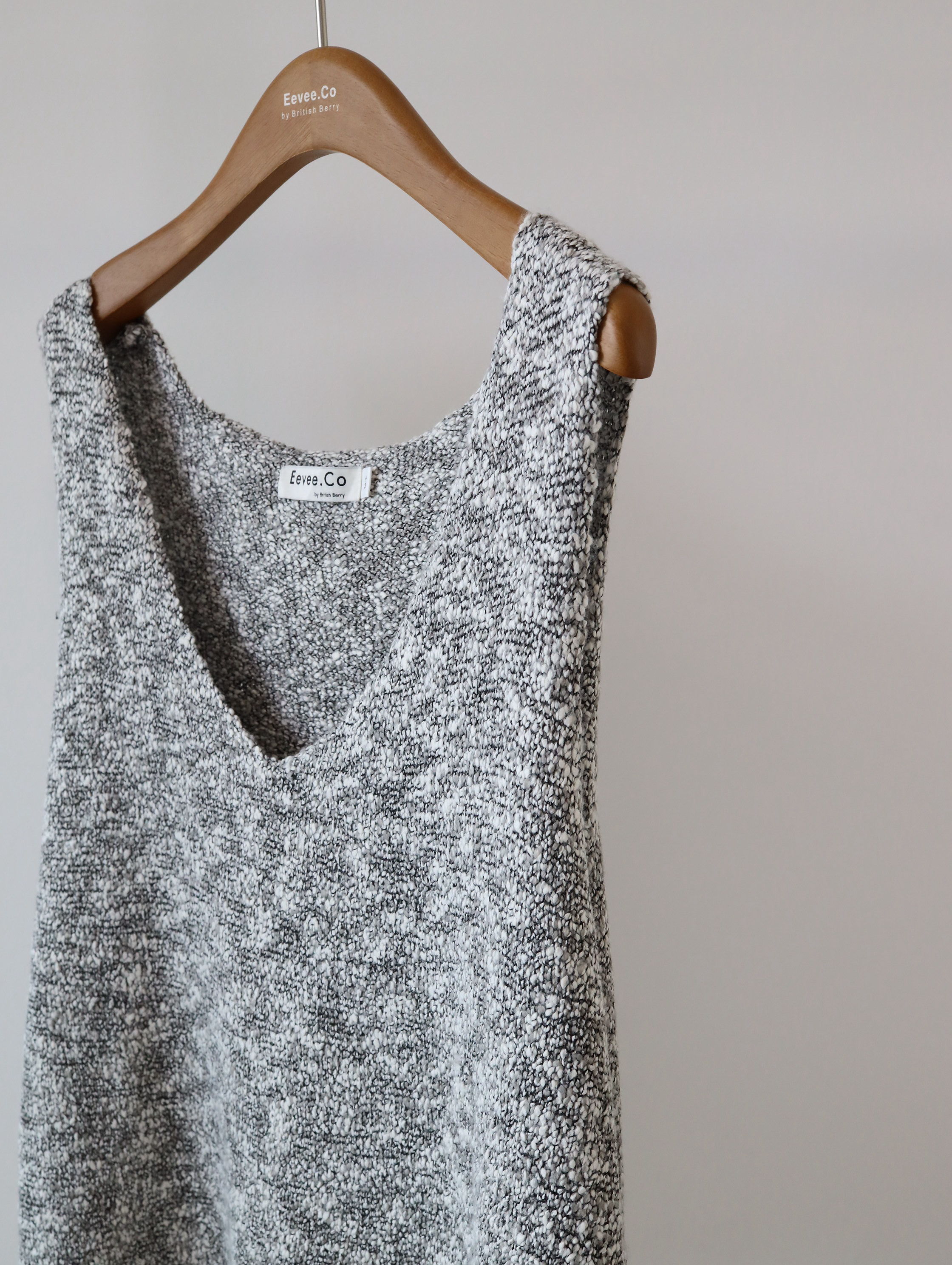 現貨 7321 肌理感黑白混色V領馬甲