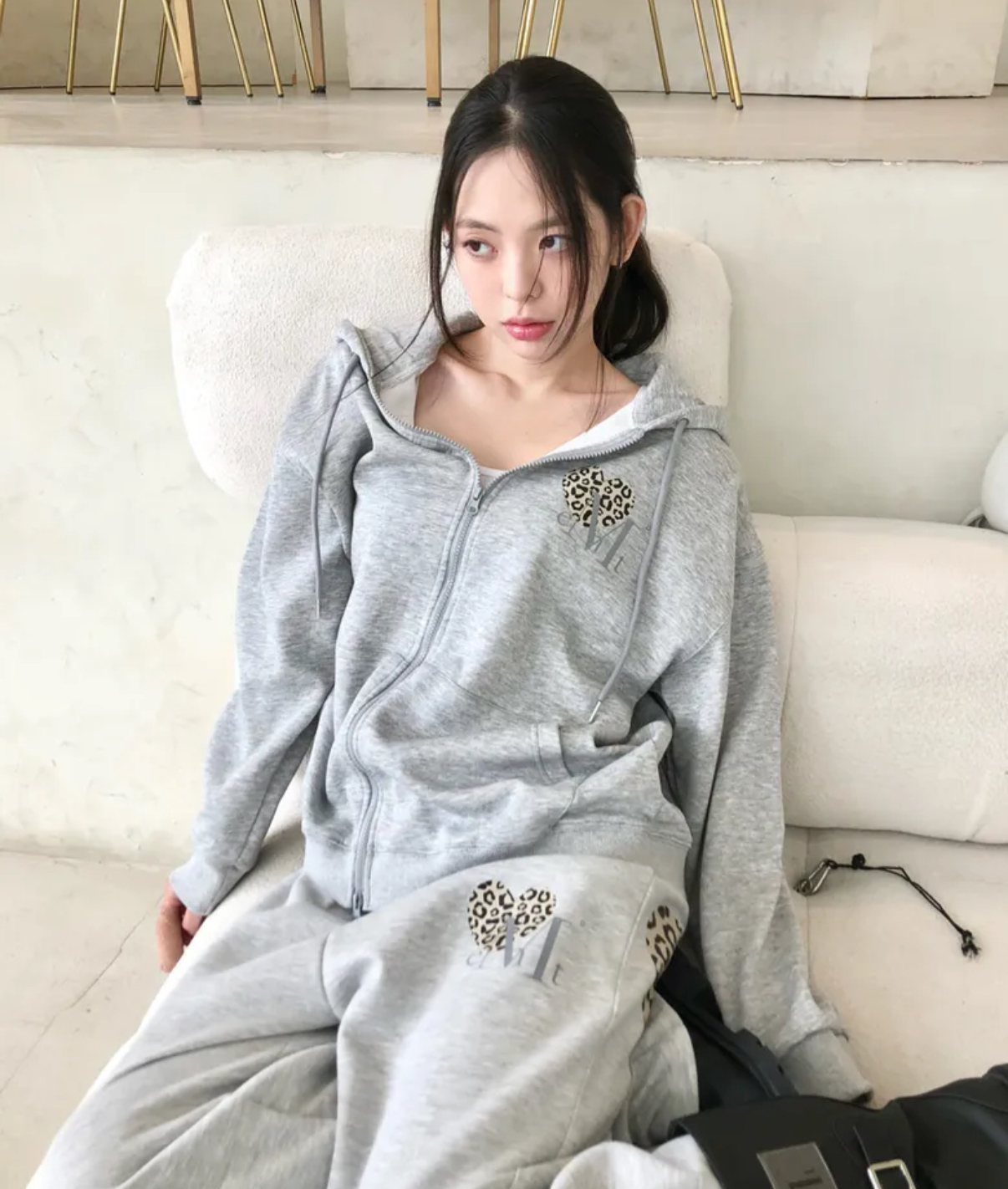 韓國🇰🇷連線 MUCENT 豹紋愛心連帽抽繩外套 寬鬆 棉外套 黑色 灰色 (任買兩件711免運)/預購