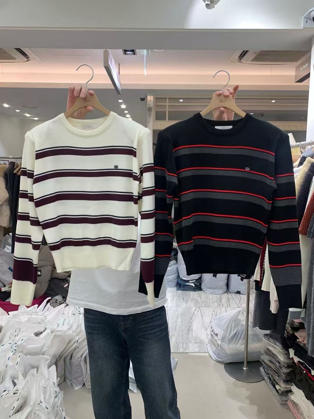 BM5301 撞色條紋圓領針織上衣