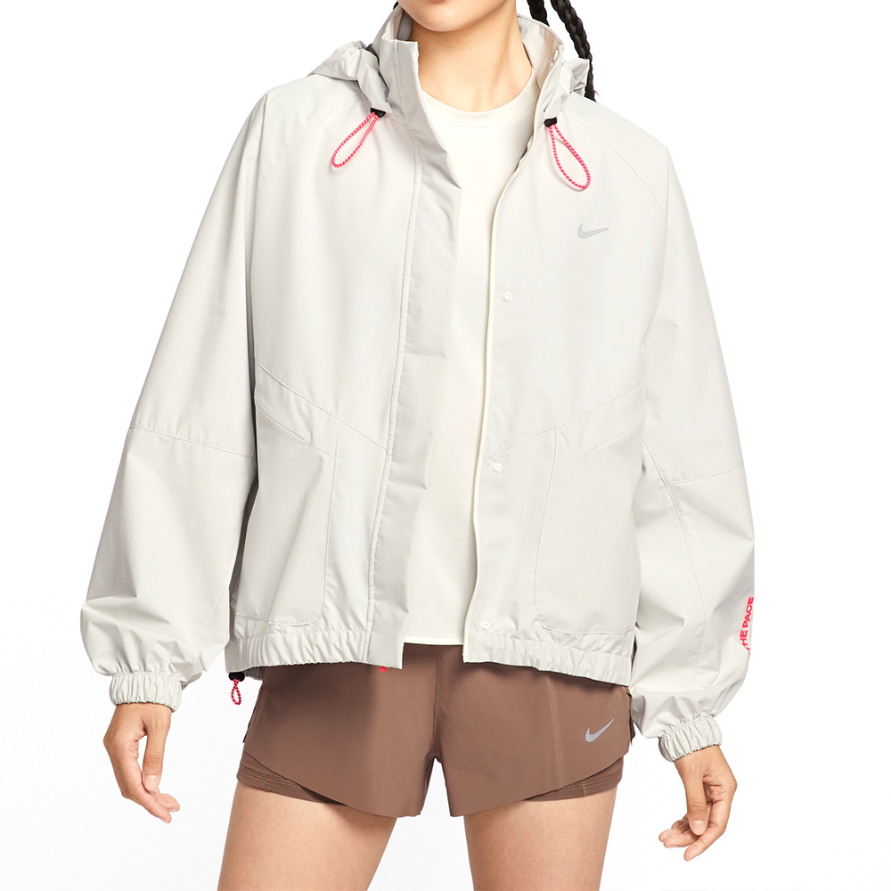 Nike Swift Sf Jkt Gcel 女款 米灰色 寬版 防風 連帽 外套 IO0251-047