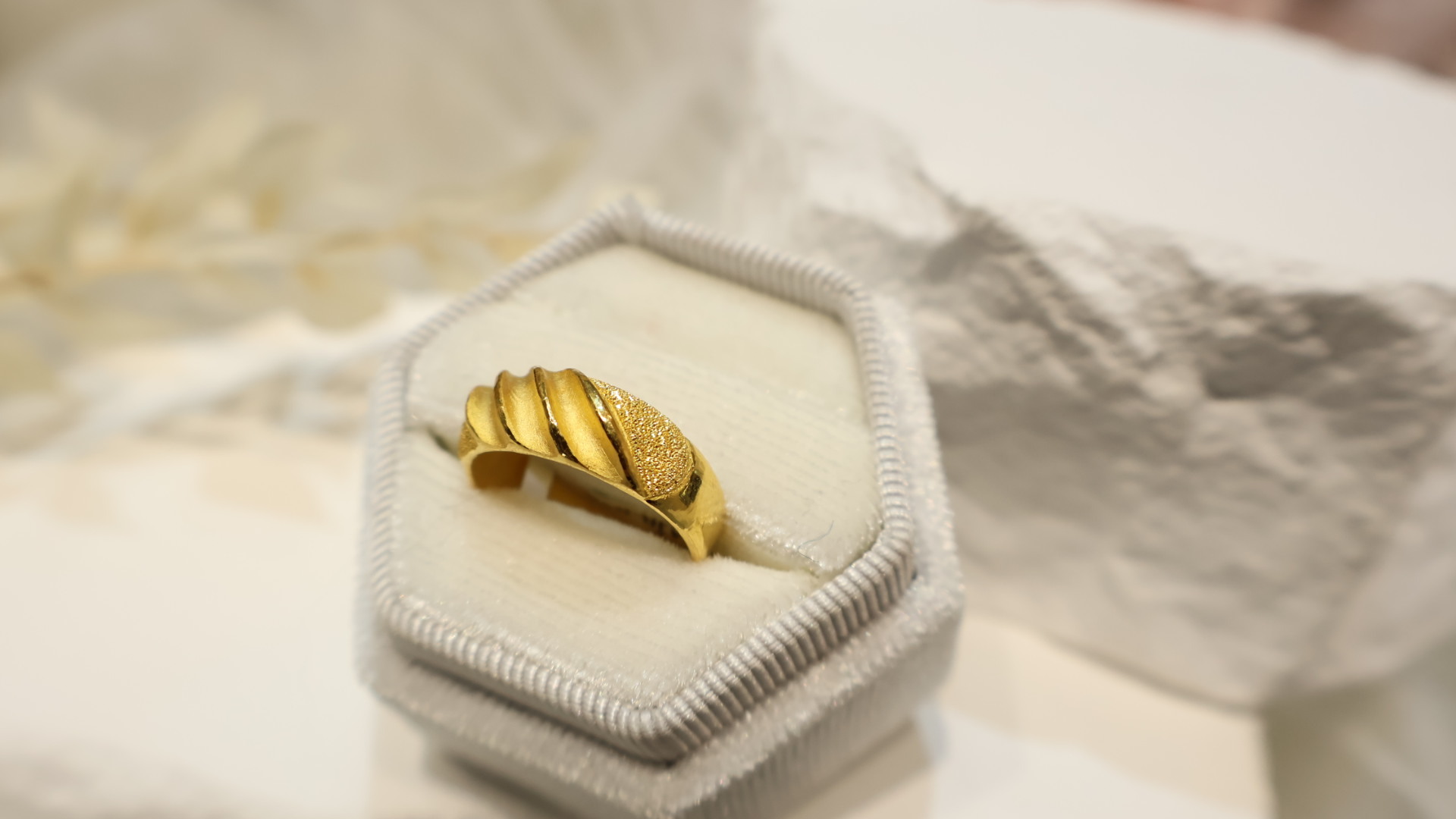 雙色鑽砂男戒-A款