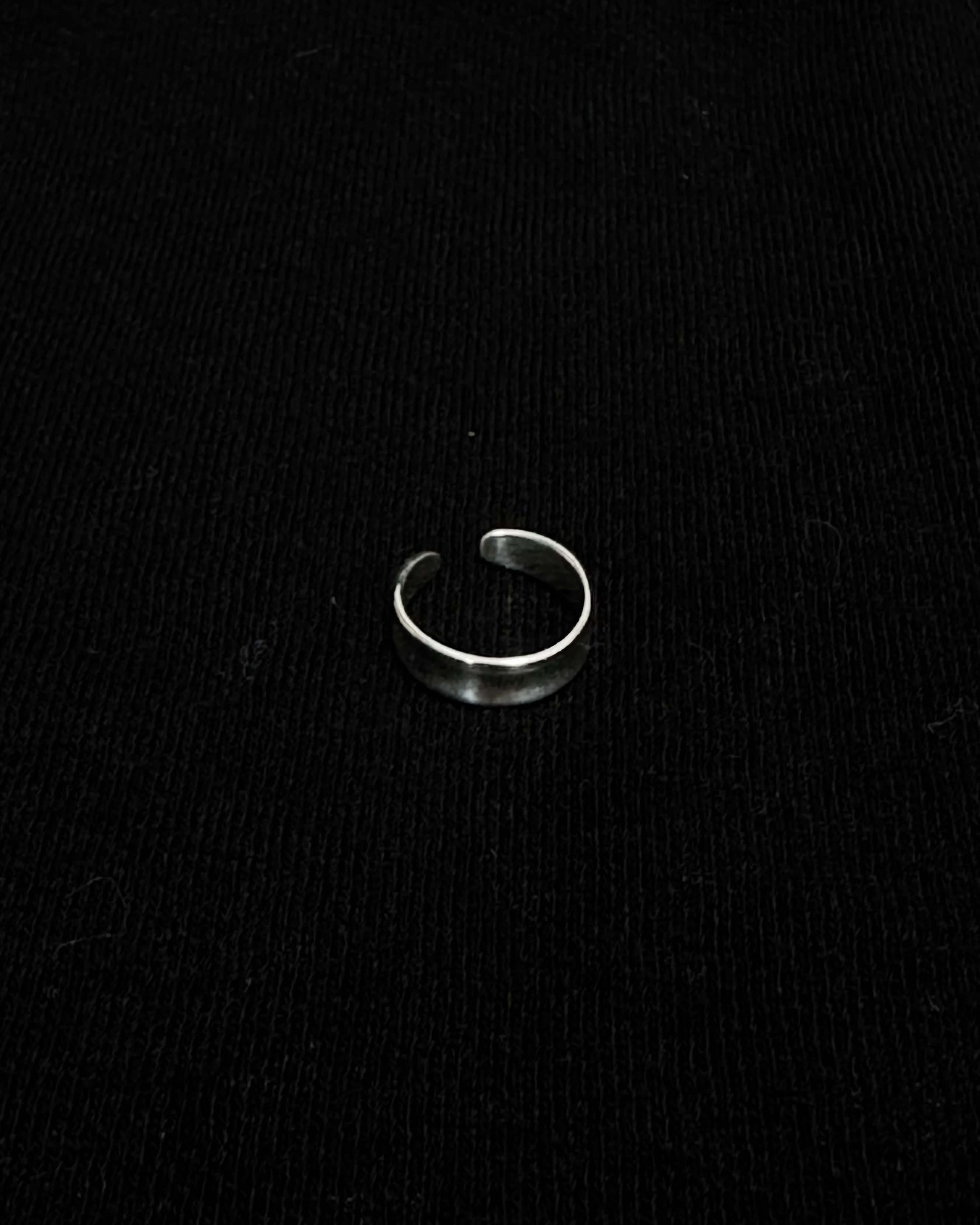 925純銀凹面開口尾戒