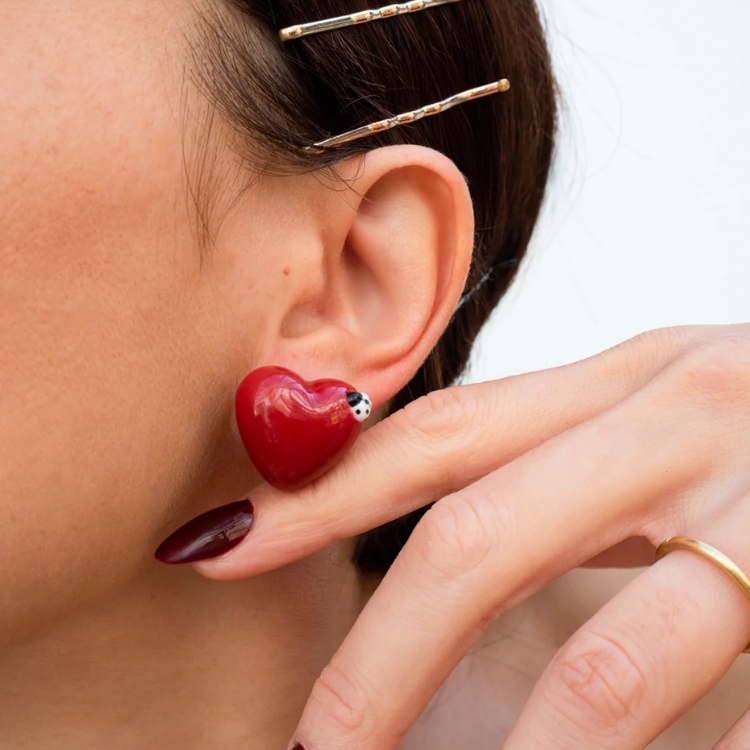炙熱的心瓷耳釘