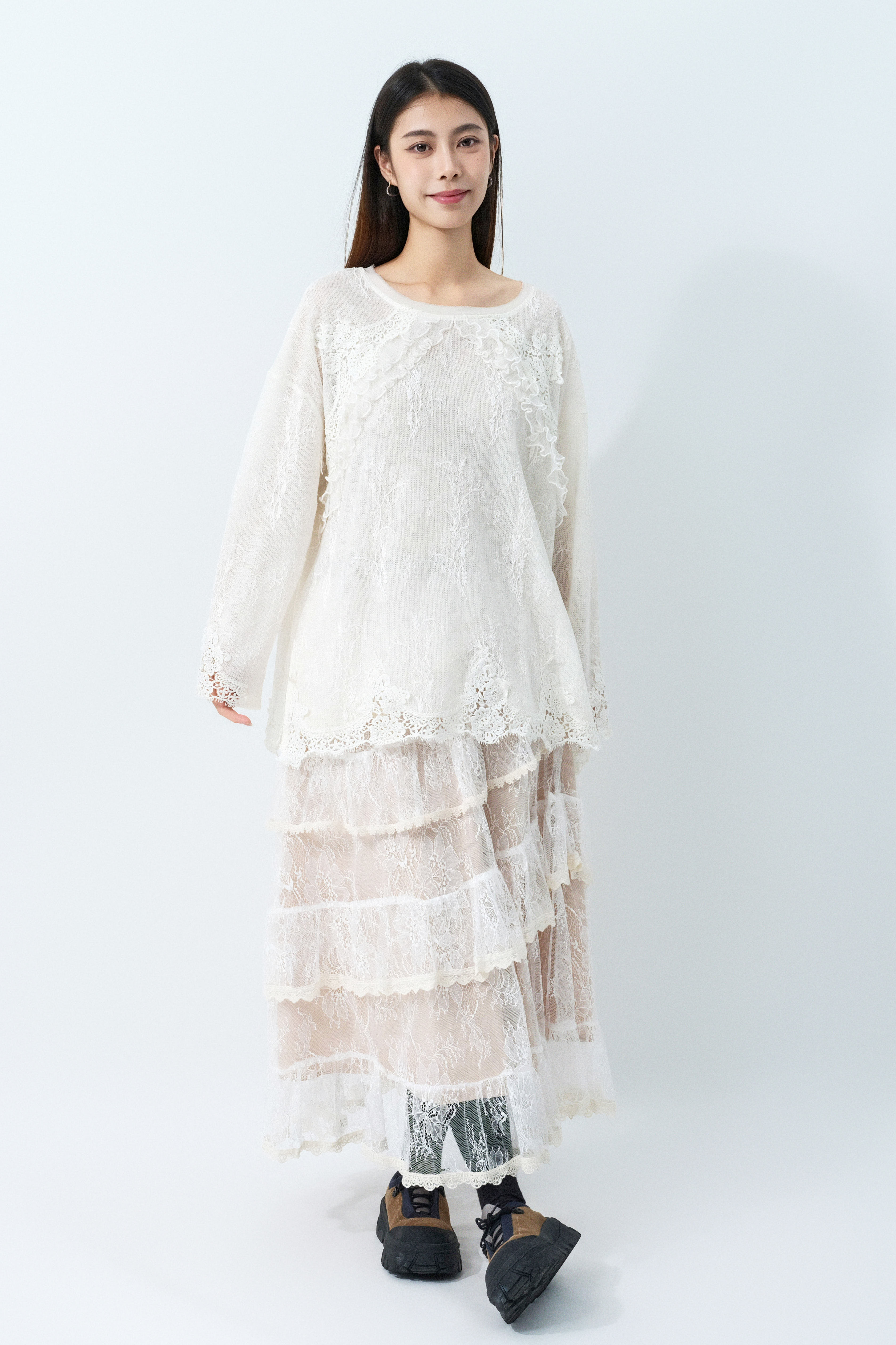 蕾絲網面針織底上衣 (預購產品）