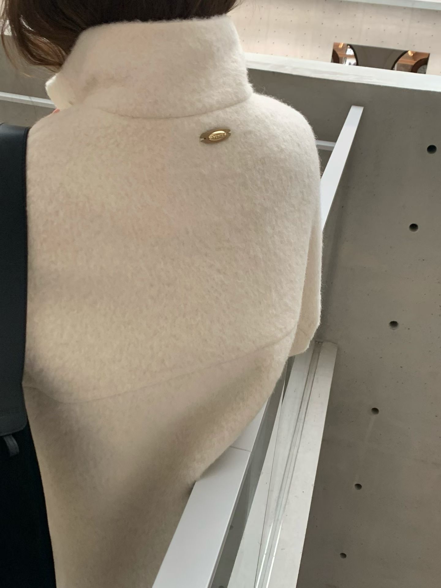 VE2517 Baby Alpaca wool handmade CT