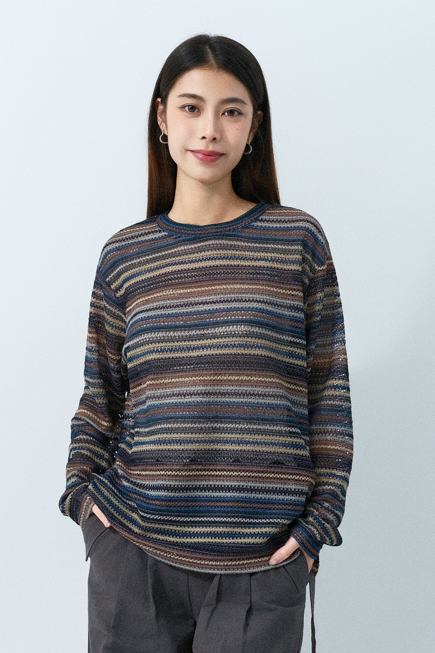 民族彩間通花上衣 (預購產品）