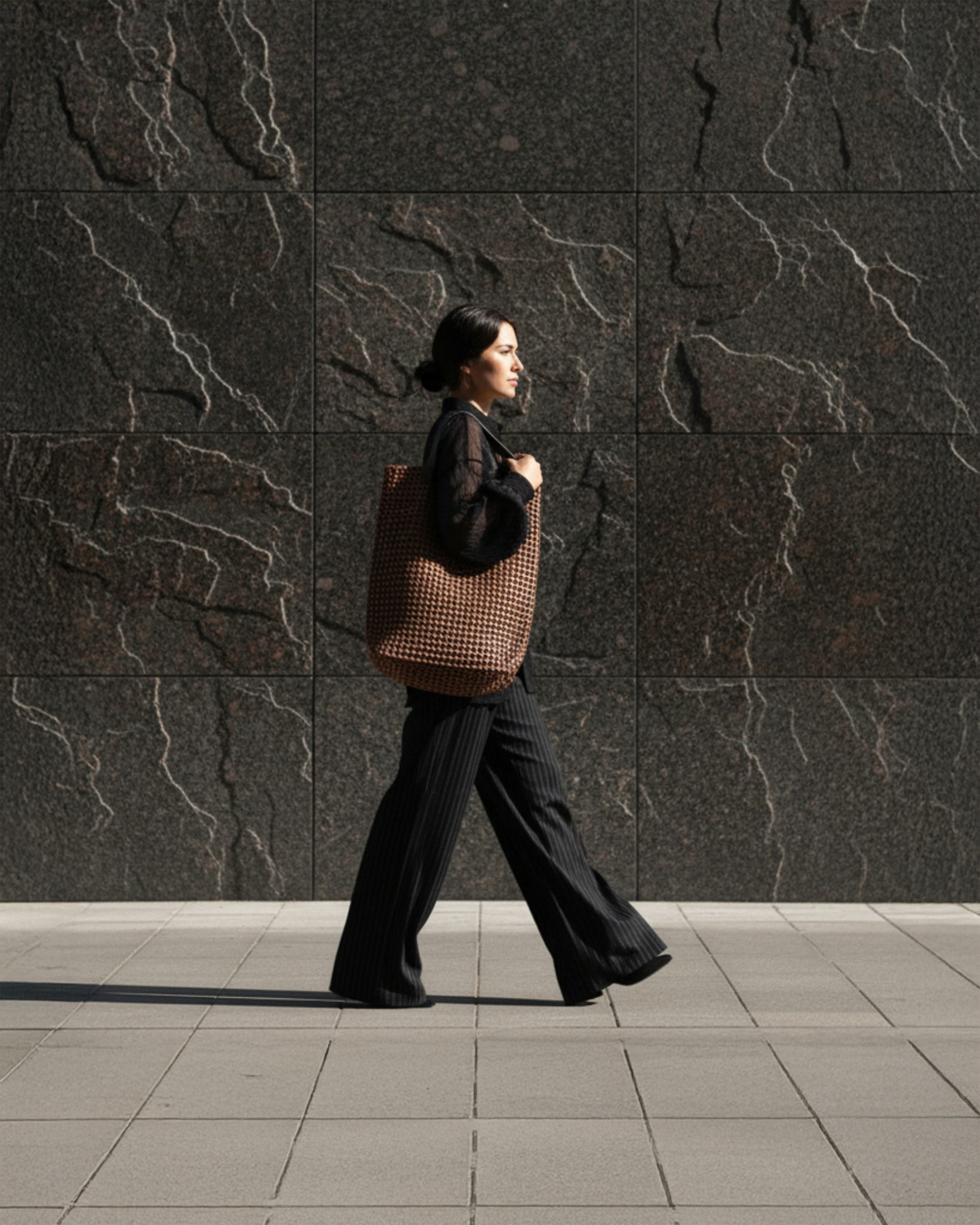 YOYO 編織造型肩背包 咖啡