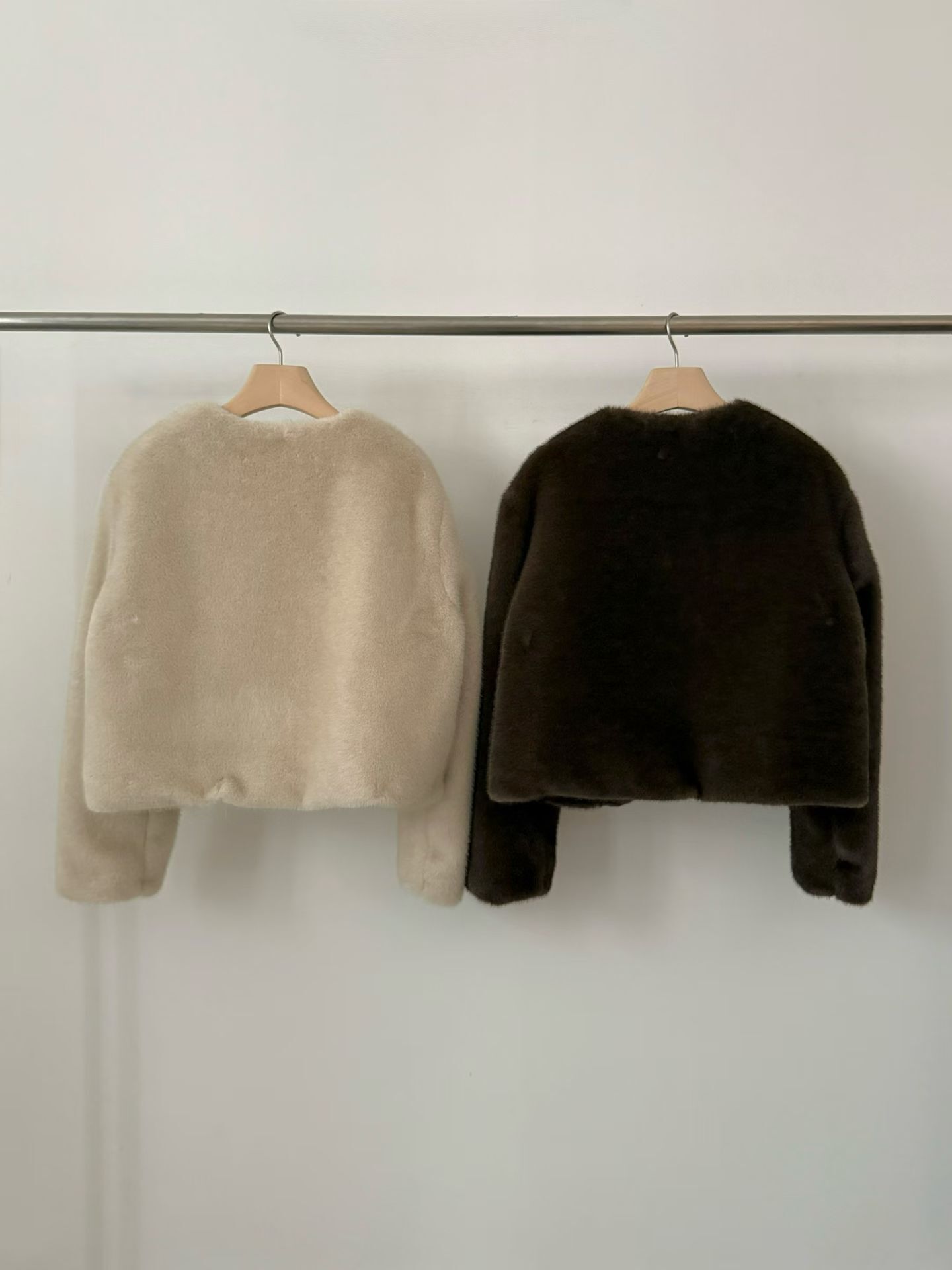 VE2519 Fur Padded CT