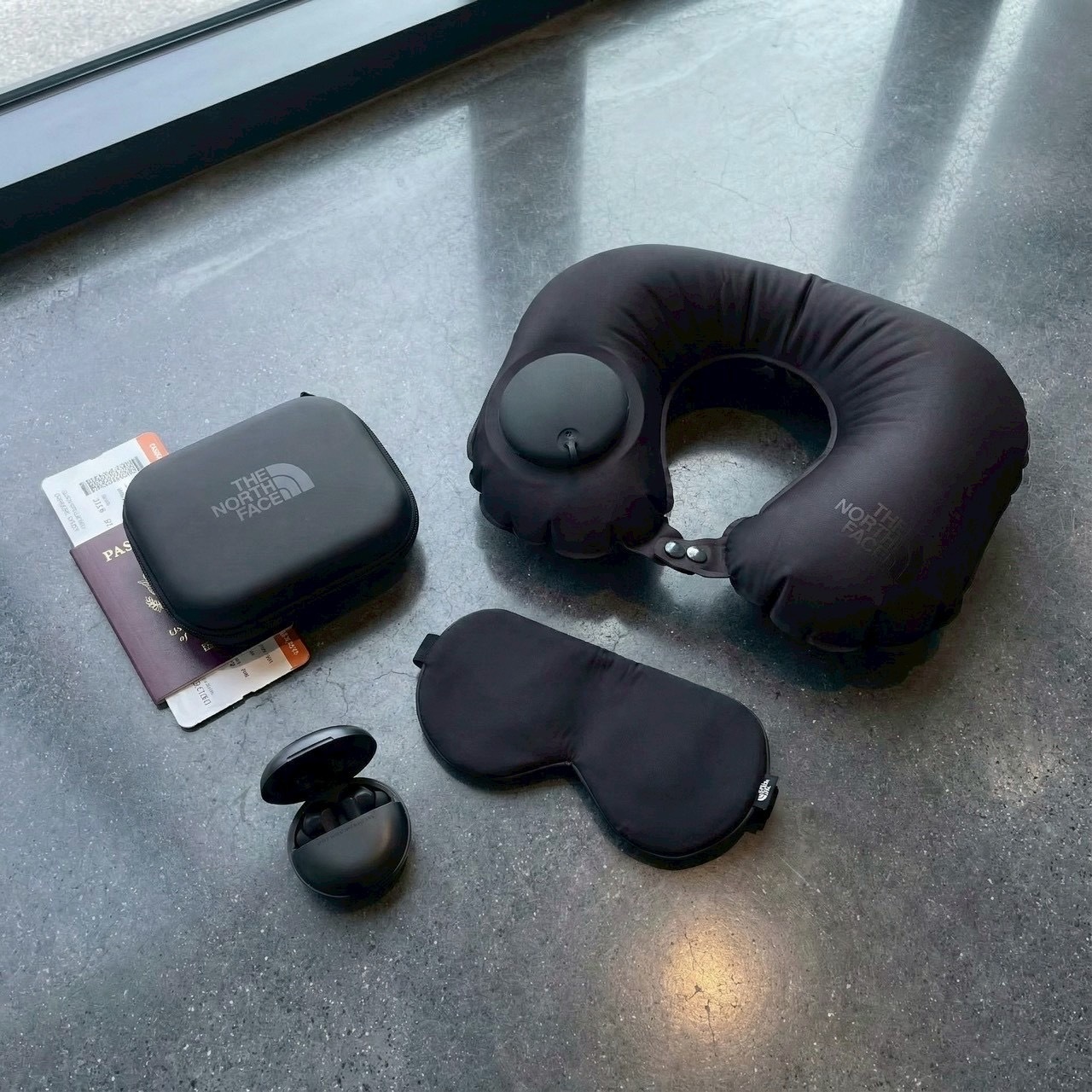 The North Face 黑魂旅行5件組 Travel Kit |社群專用|