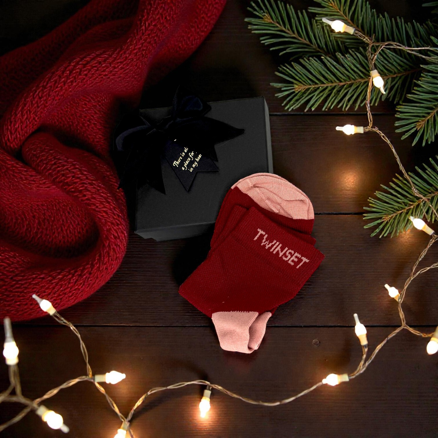 TWIN-SET  LOGO提花短襪(紅)