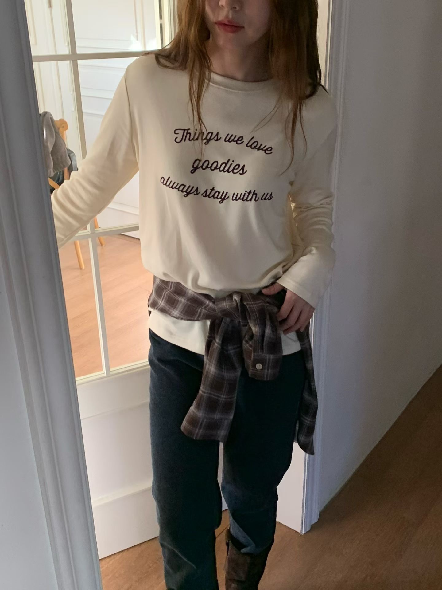 VE2536 Letter Tee