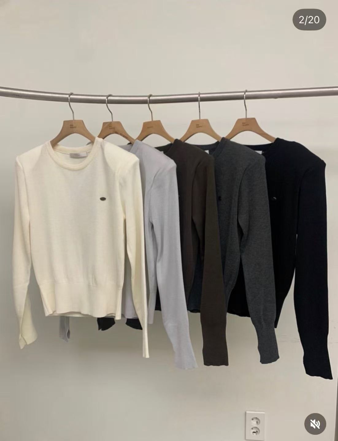 BM5315 Logo墊肩上衣