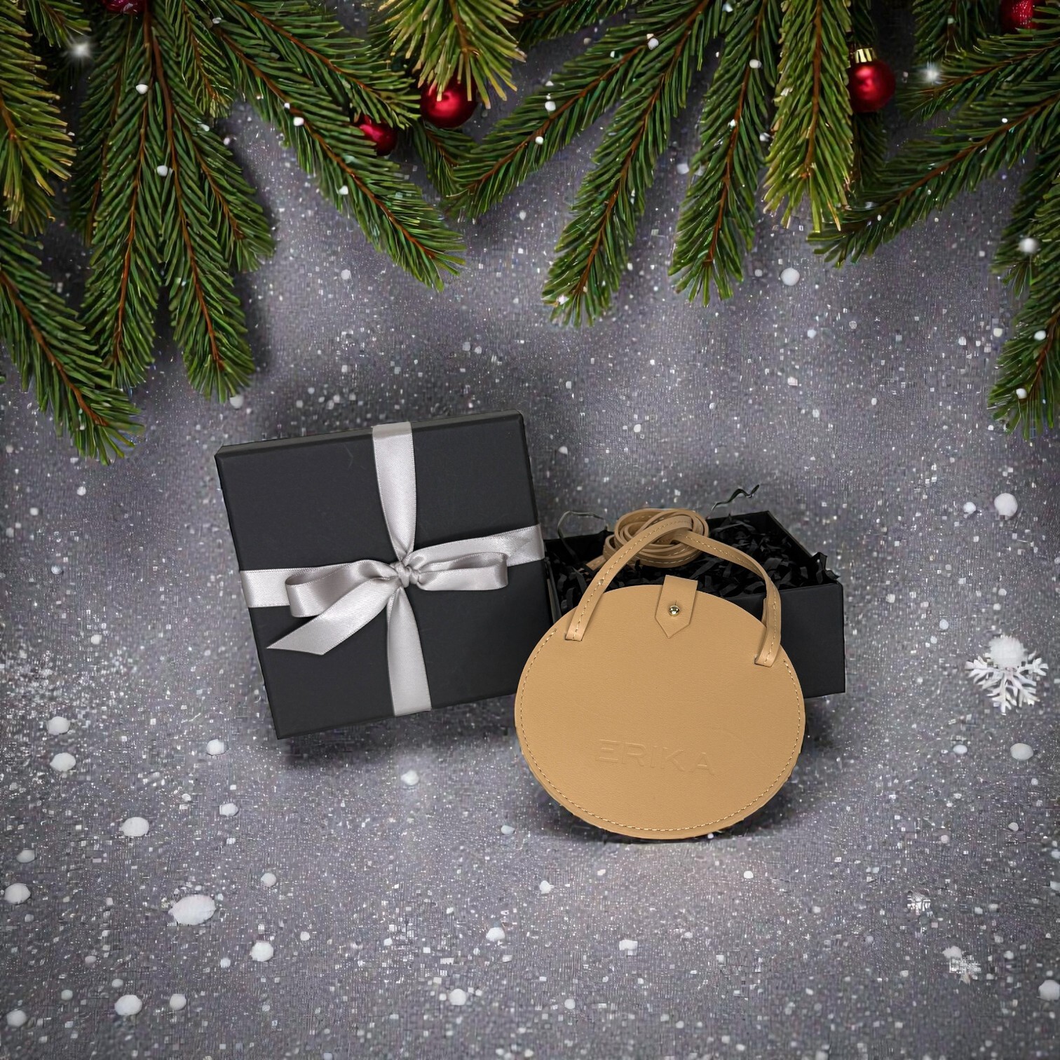 ERIKA CAVALLINI 掛頸包 (卡其)