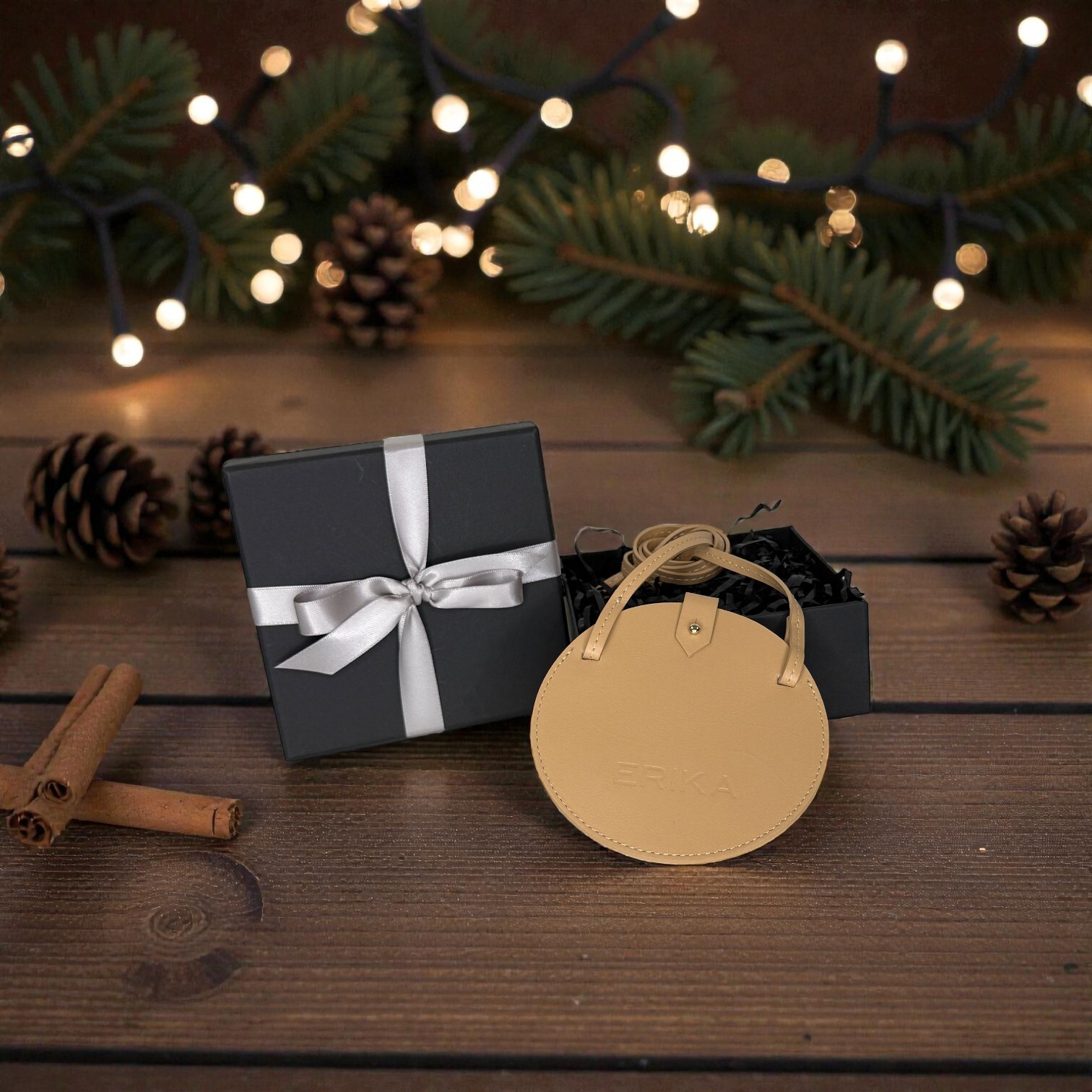 ERIKA CAVALLINI 掛頸包 (卡其)