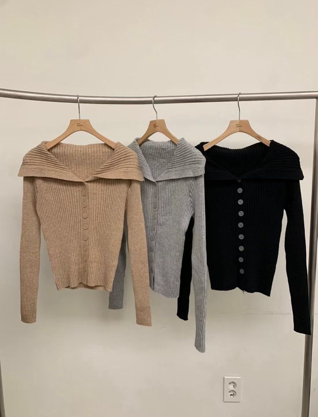 BM5321 大反領坑紋上衣