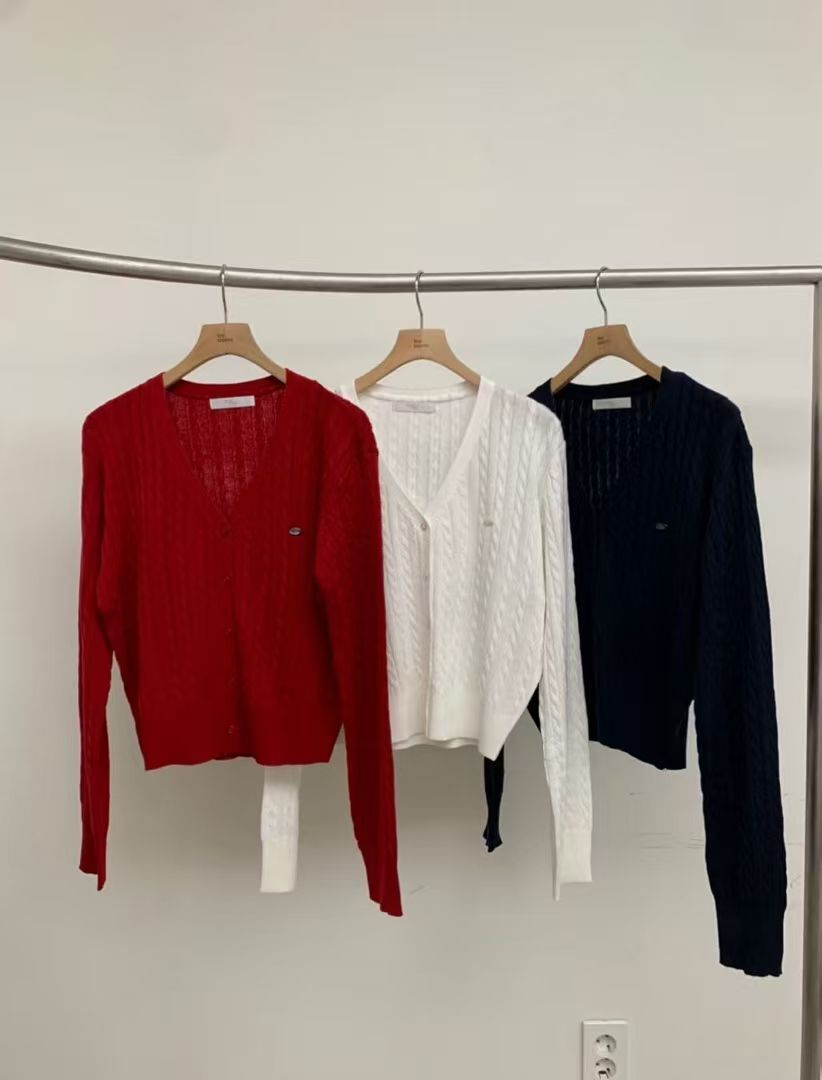 BM5324 麻花V領針織外套