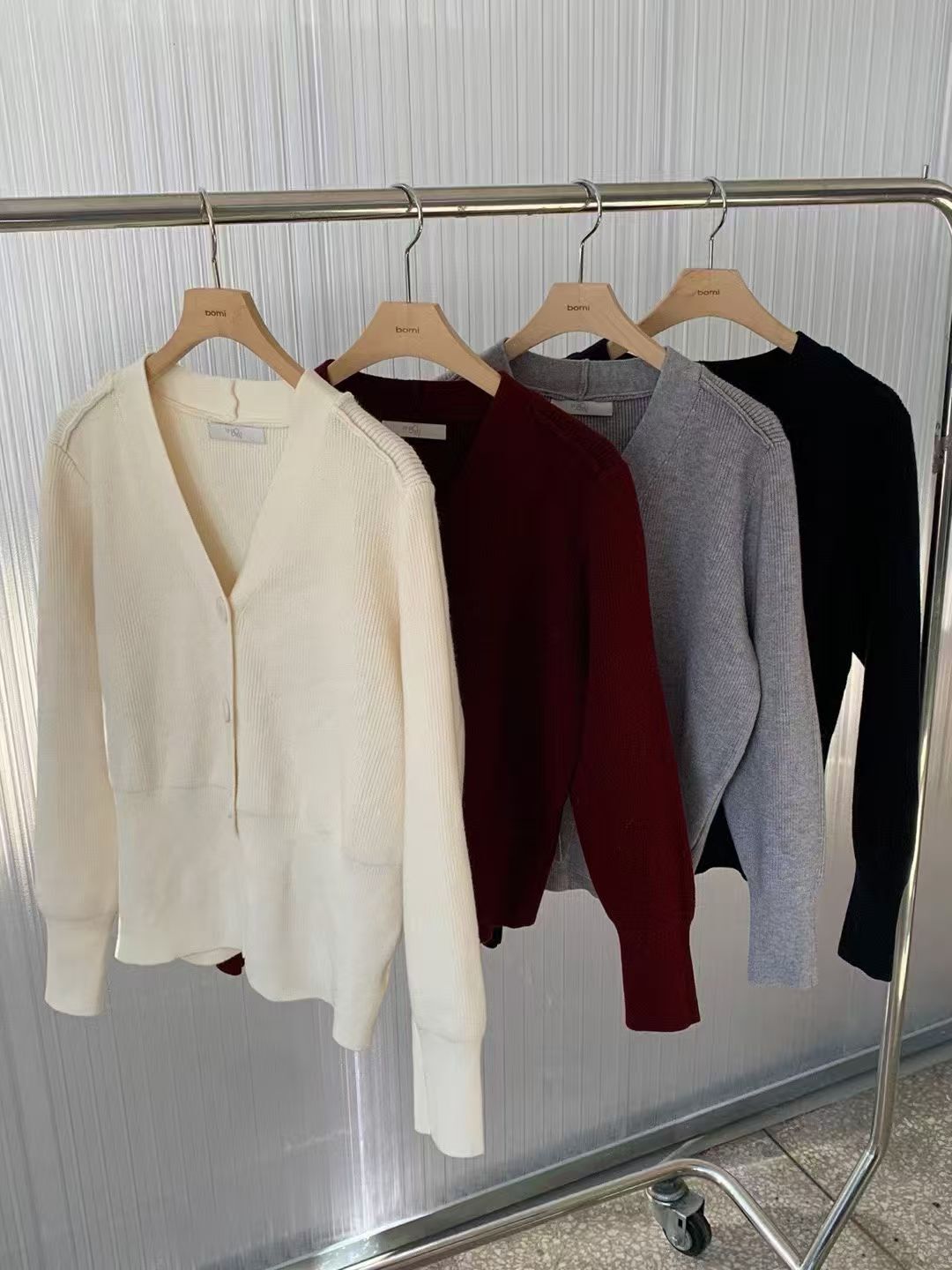 BM5328 簡約收腰坑紋外套