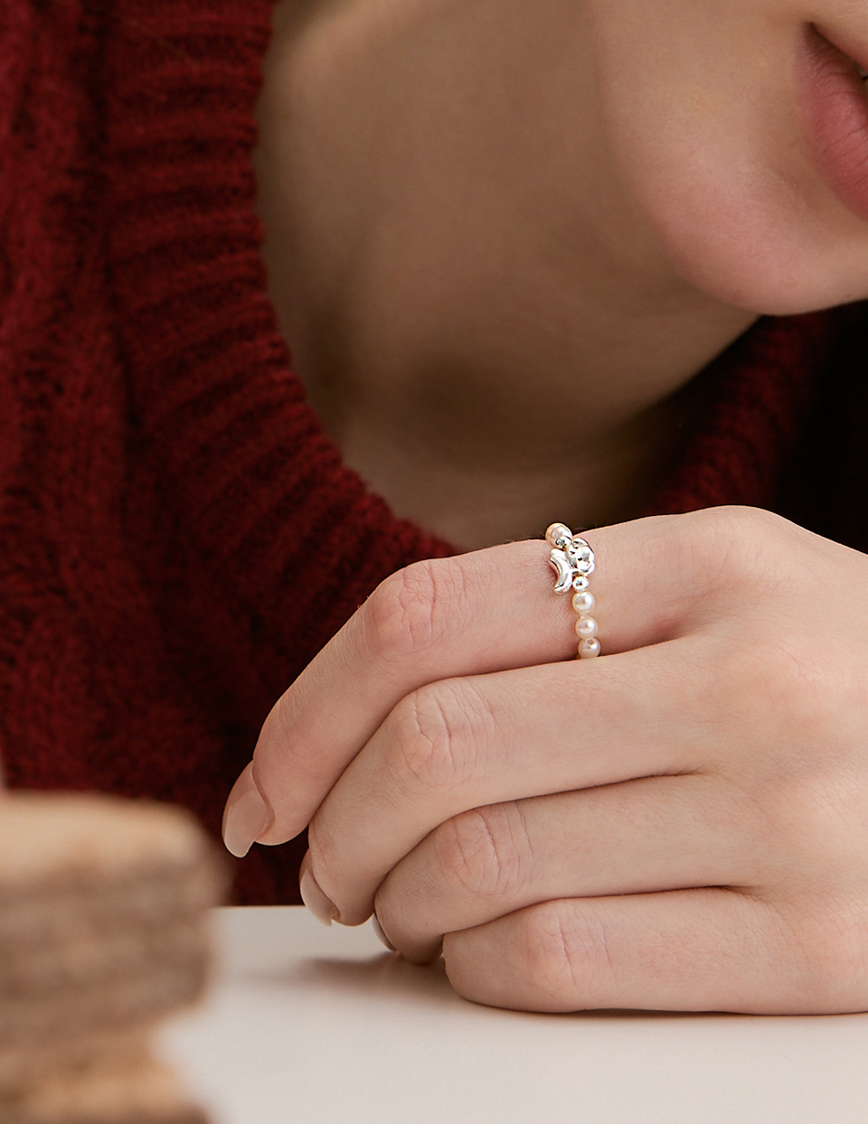 跳躍小狗貝珠彈性繩戒指