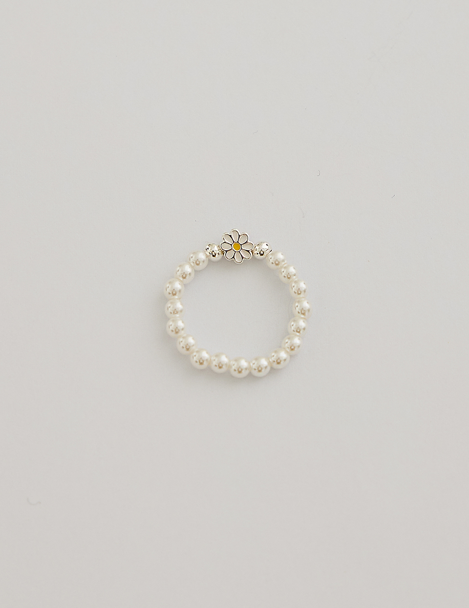 【925純銀】小雛菊貝珠彈性繩戒指