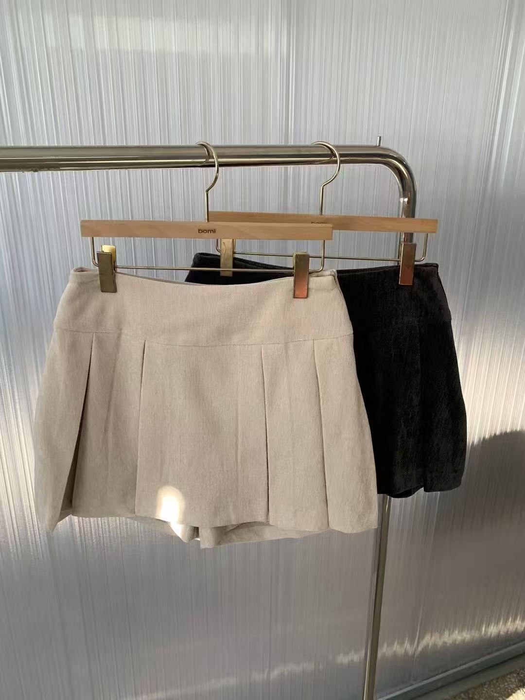 BM5340 百摺短裙褲