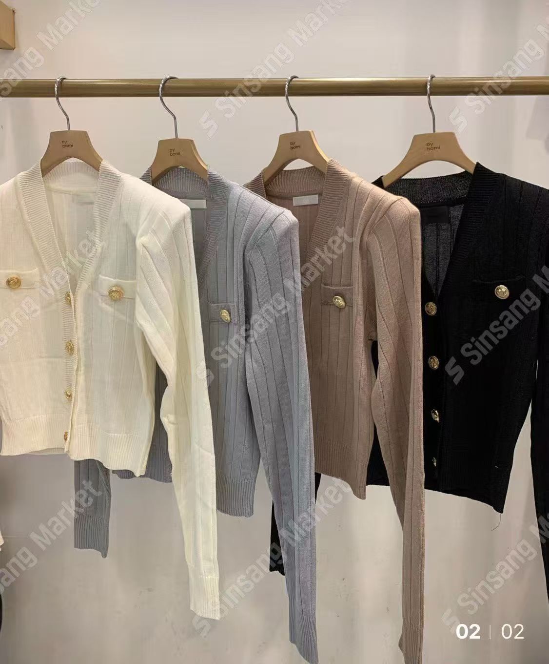 BM5349 粗坑紋金扣針織外套