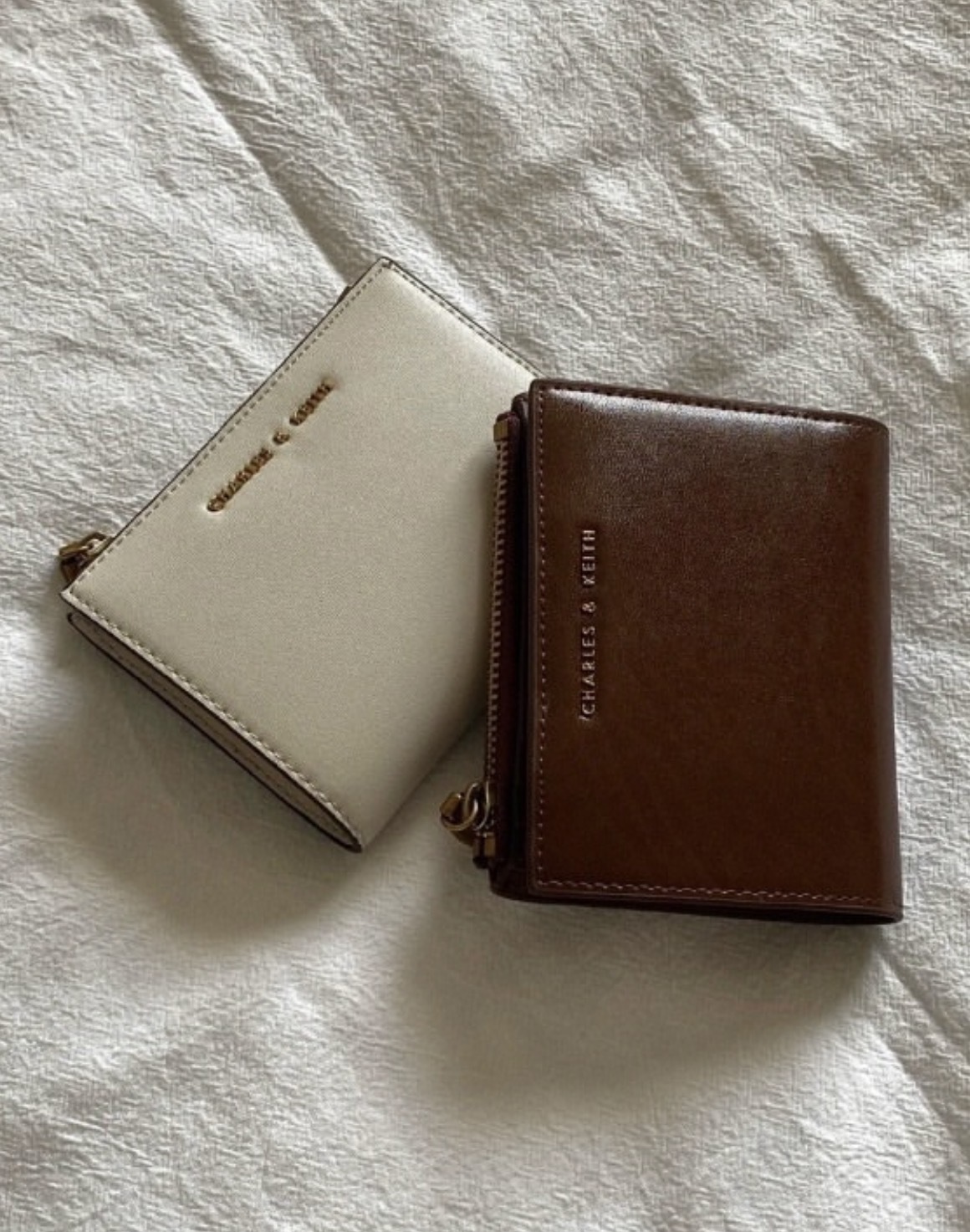 （現貨）Charles & Keith 小CK 皮革 錢包 皮夾 短夾 2色