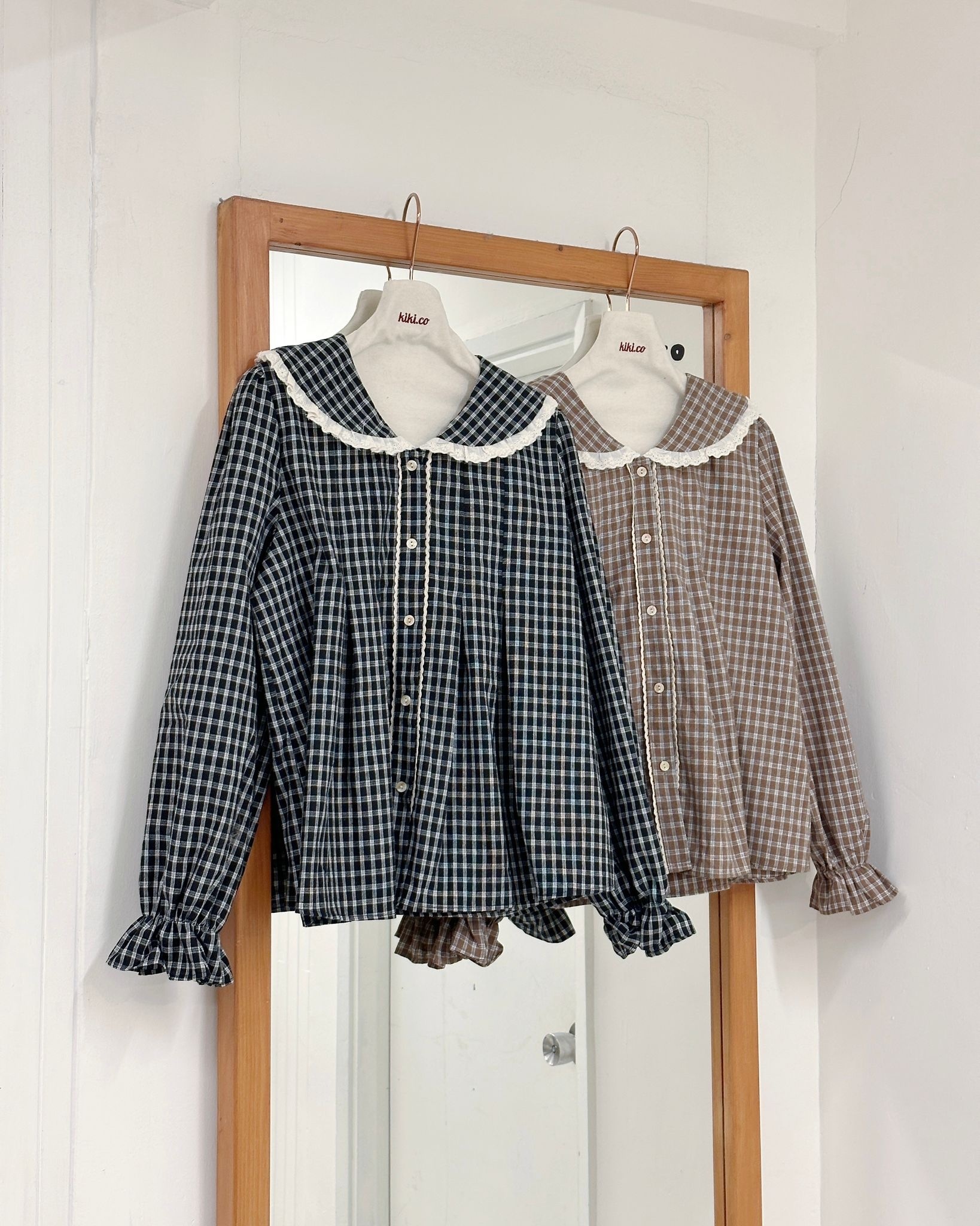 小通花邊娃領格紋微傘長袖恤衫