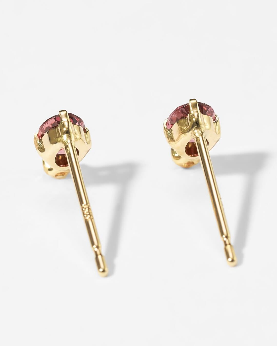 【me.luxe】K10橢圓玫瑰石榴拓帕耳環