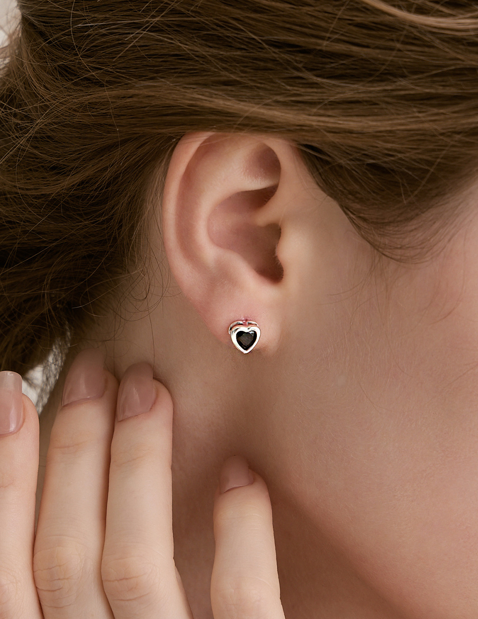 【925純銀】鋯石夾心。針式耳環(黑)