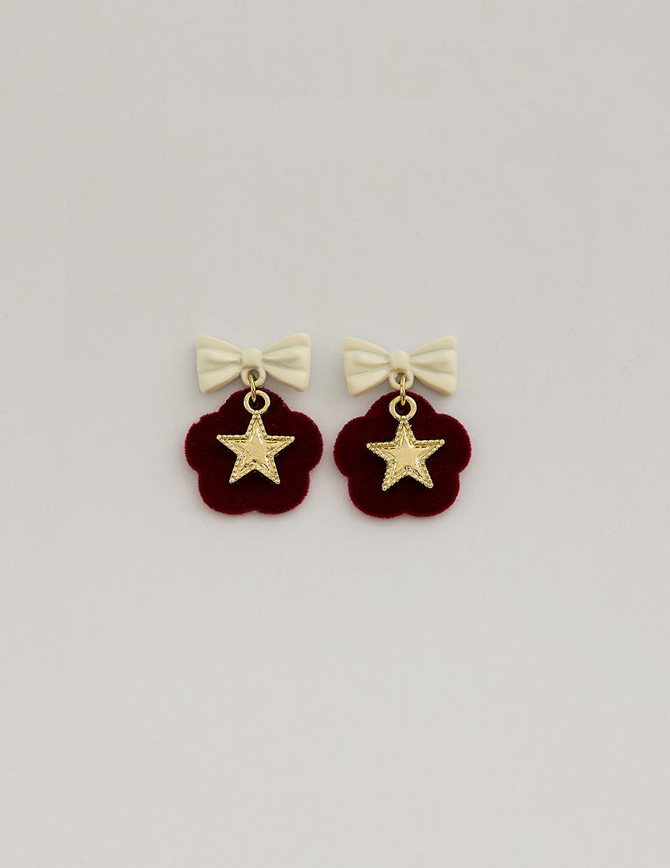 星星毛絨小花。針式耳環