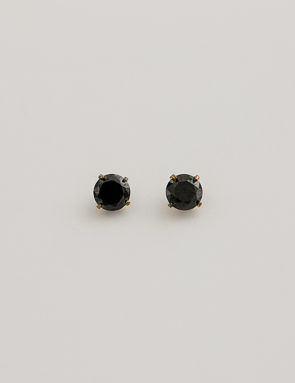 光感黑曜石。針式耳環