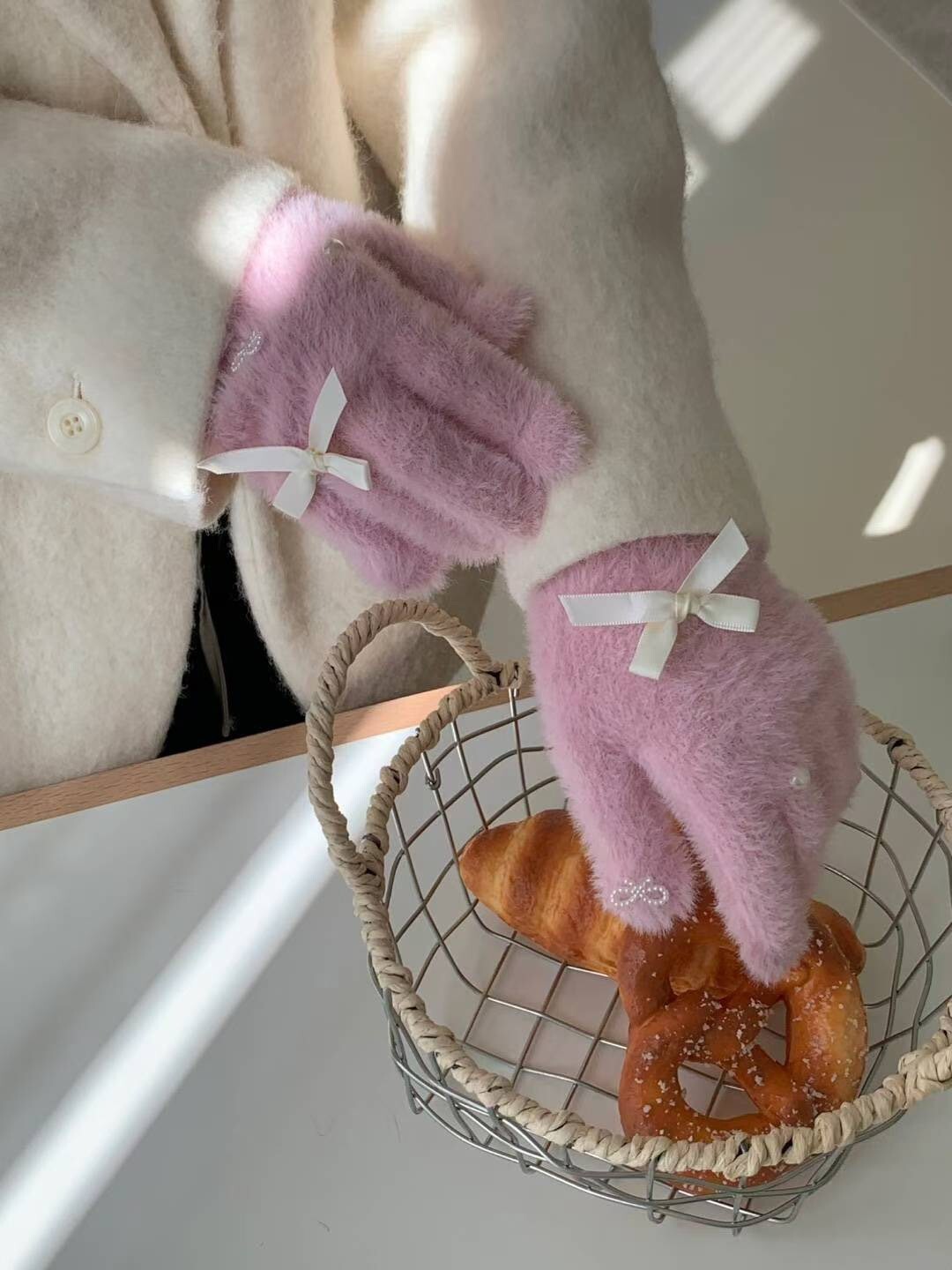 緞帶蝴蝶結造型毛絨絨手套 / 3色