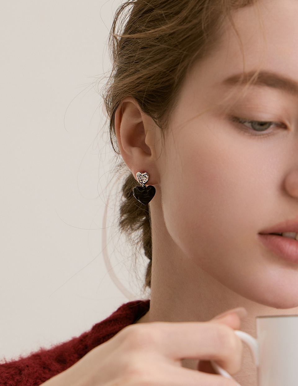磨砂紋理愛心。針式耳環