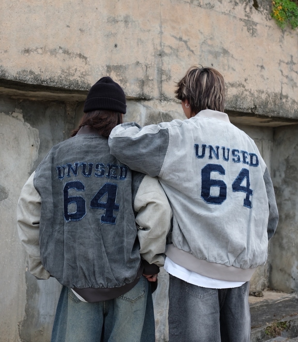 JK003 牛仔爛爛字洗水外套