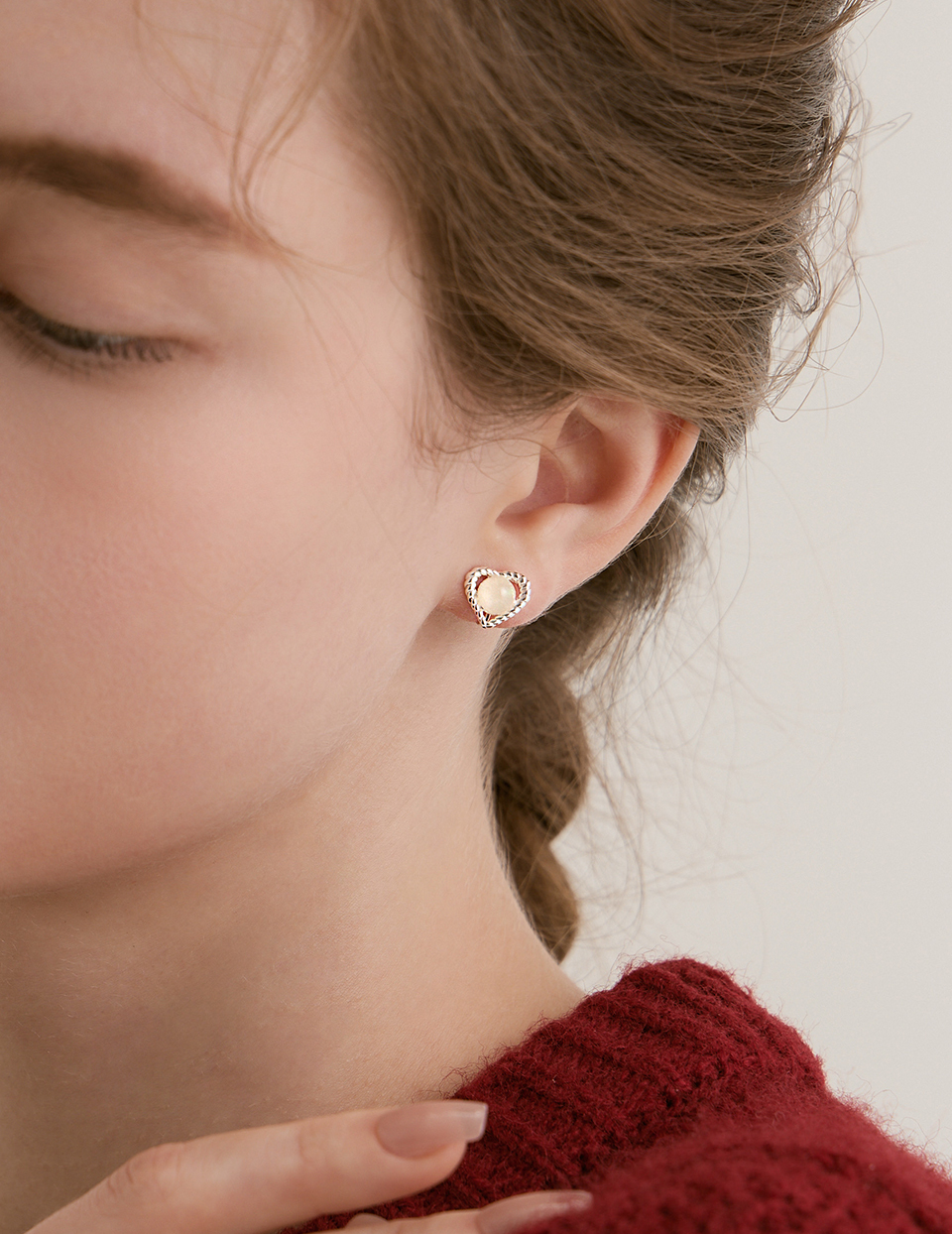 麻花愛心月光石。夾式耳環