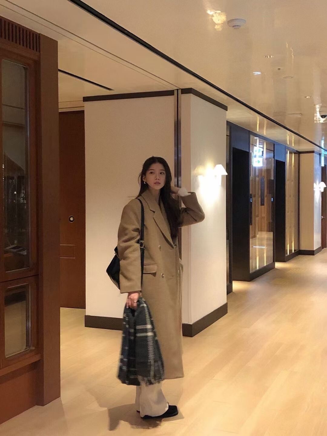 氣勢女子雙排釦長版西裝外套大衣 / 2色