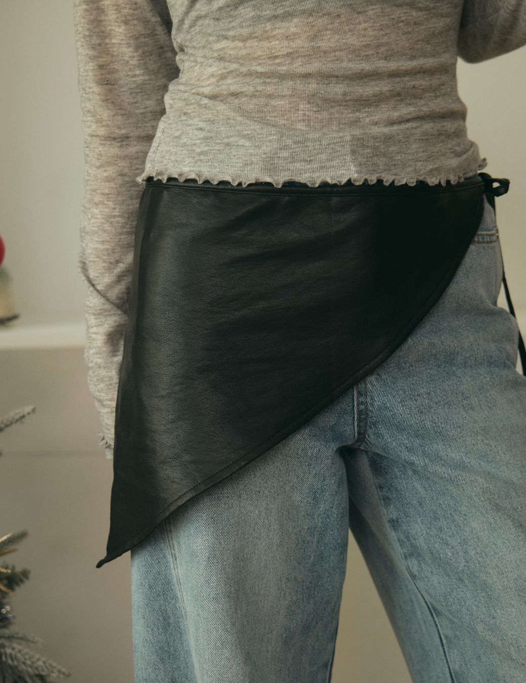 霧光皮革三角綁巾