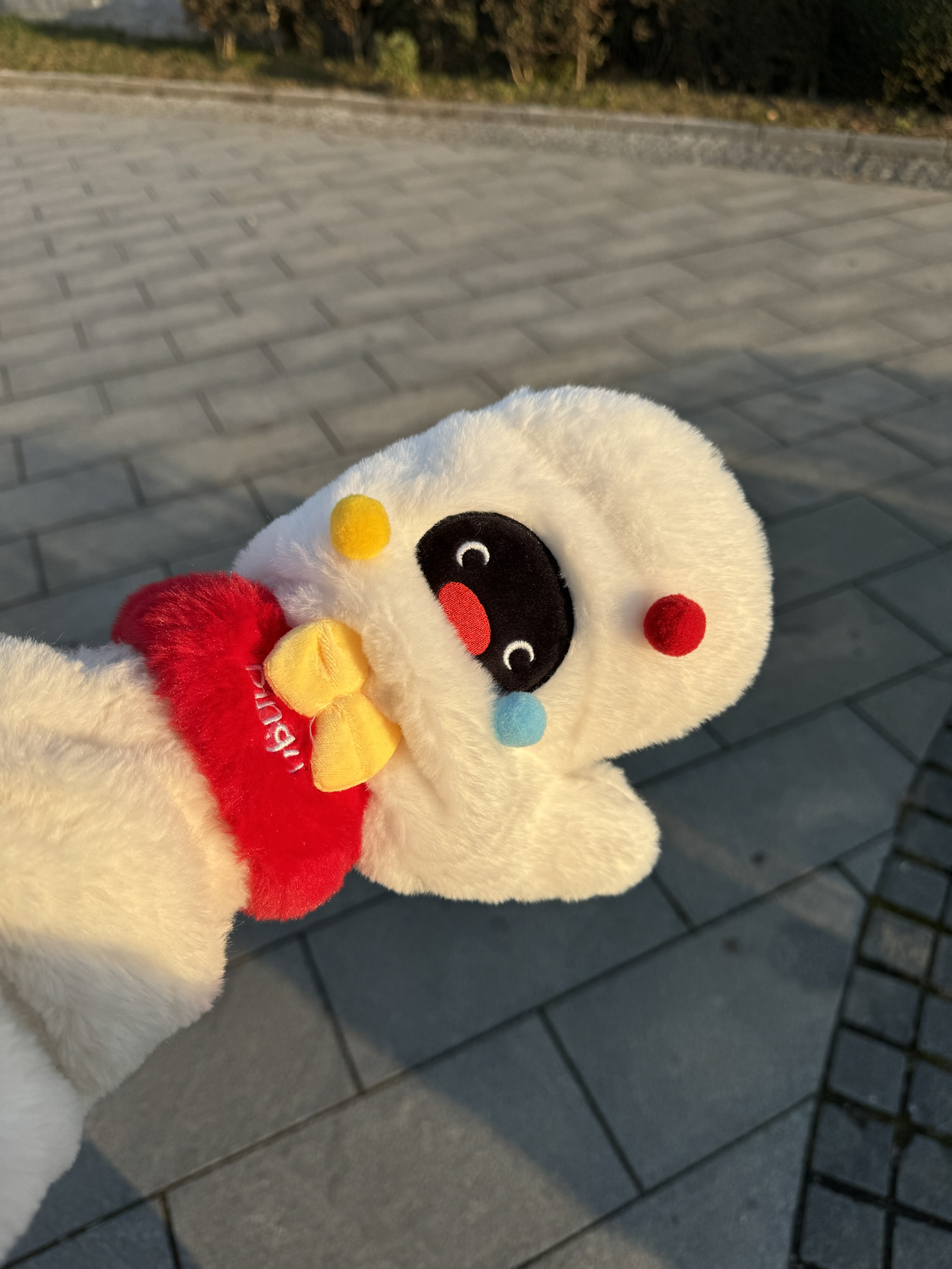 代購-<正版授權>PINGU 企鵝家族 聯名款 保暖防寒 毛毛手套 2款！