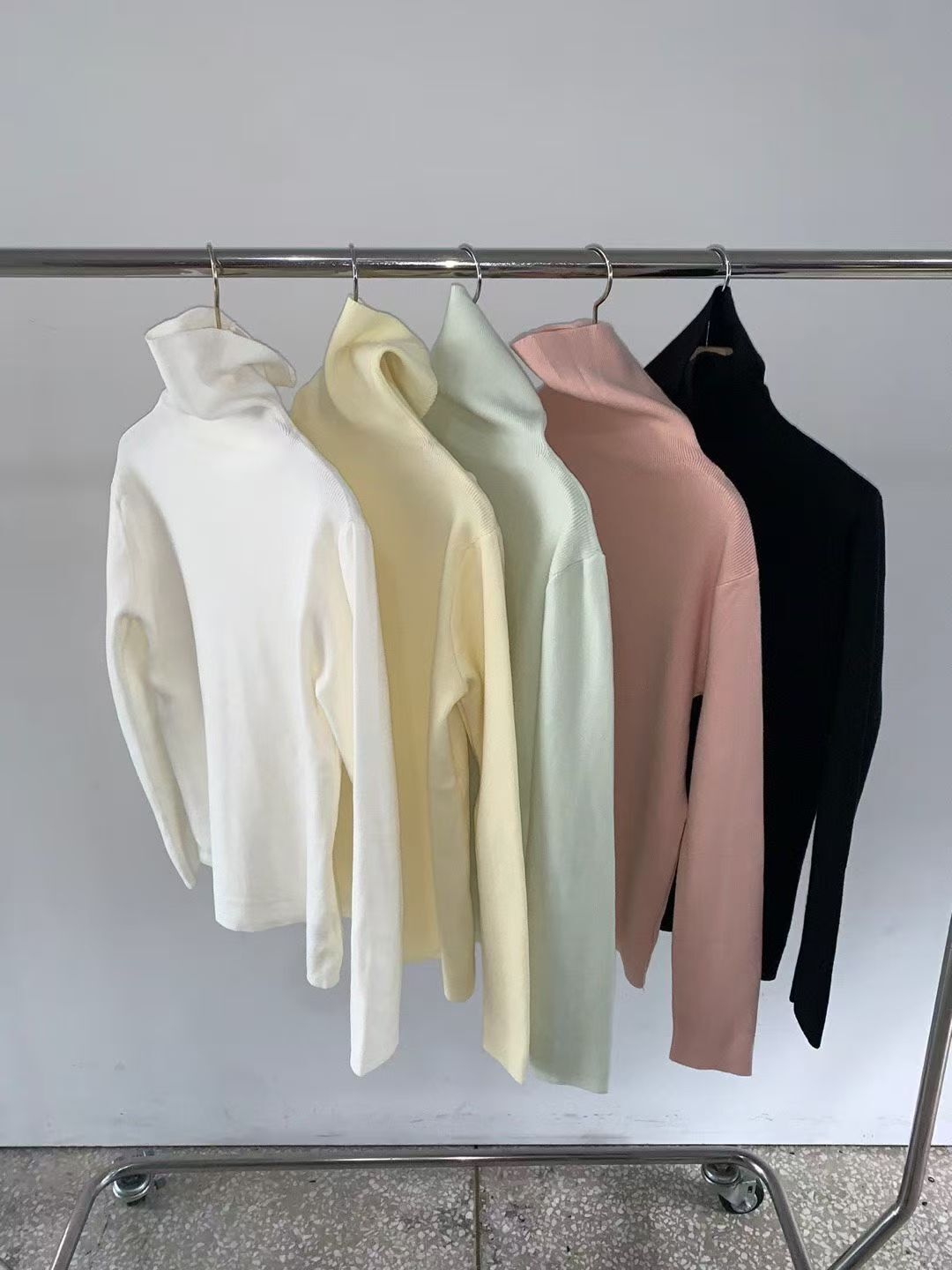 BM5375 高領內搭上衣