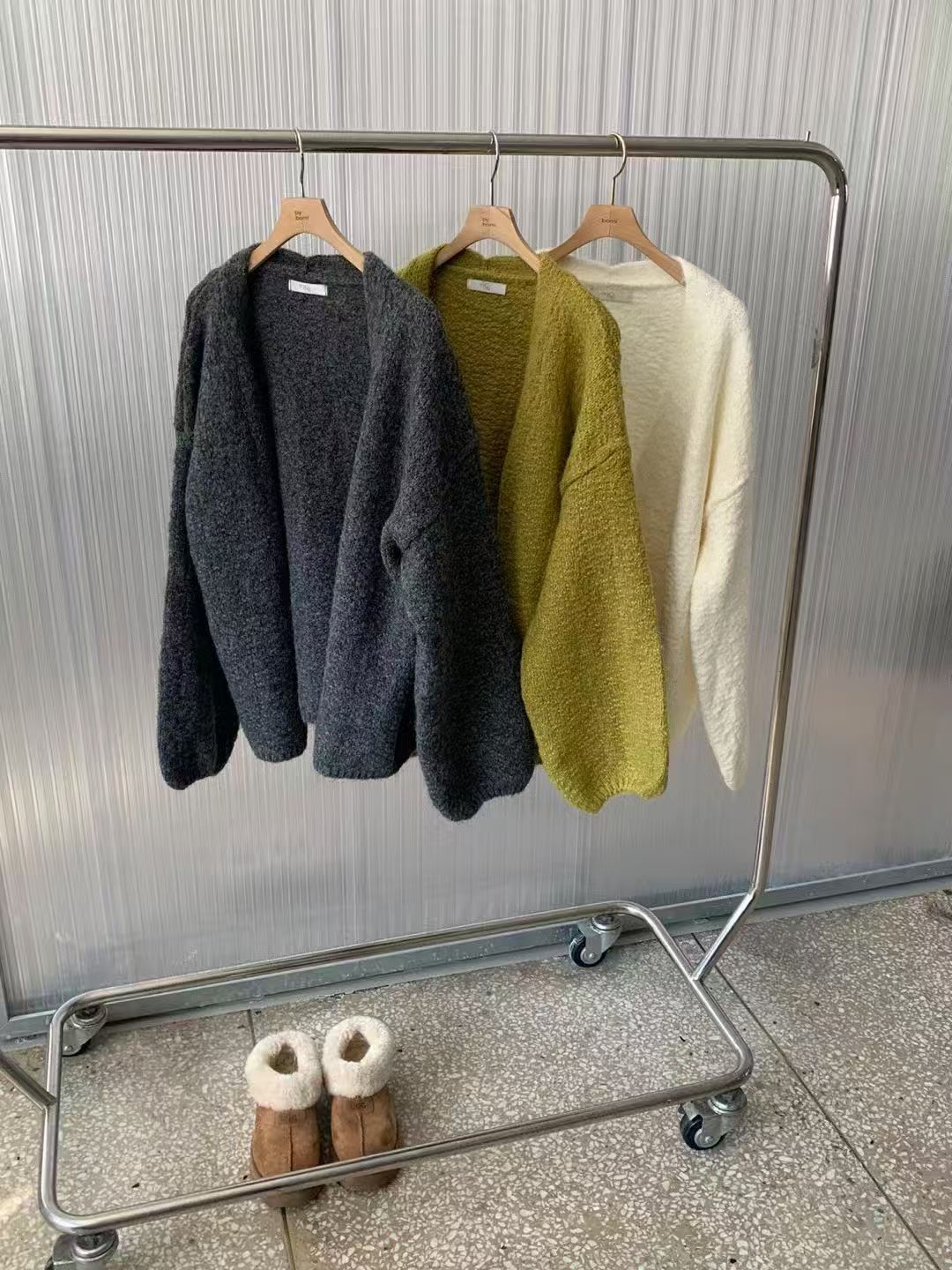 BM5376 粗針織無扣外套