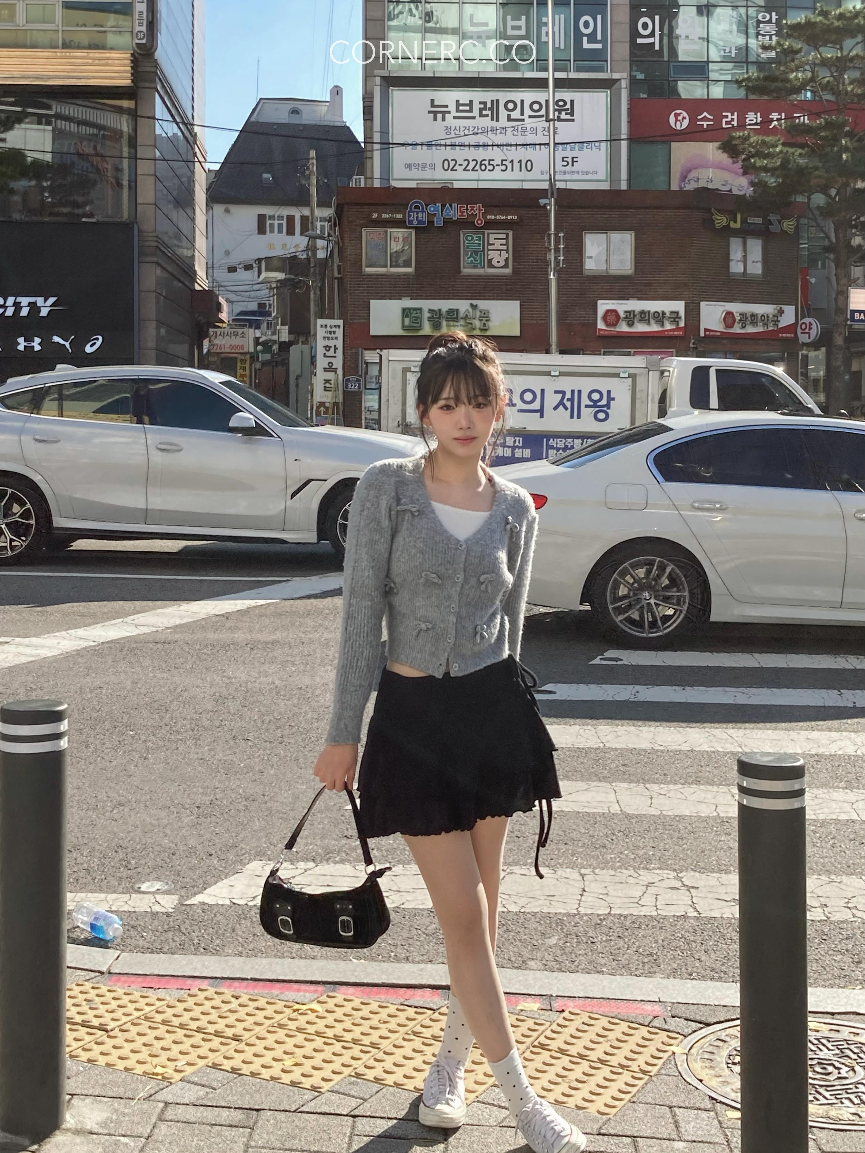 軟熟針織木耳邊綁帶短裙〈🇰🇷DAY 2〉