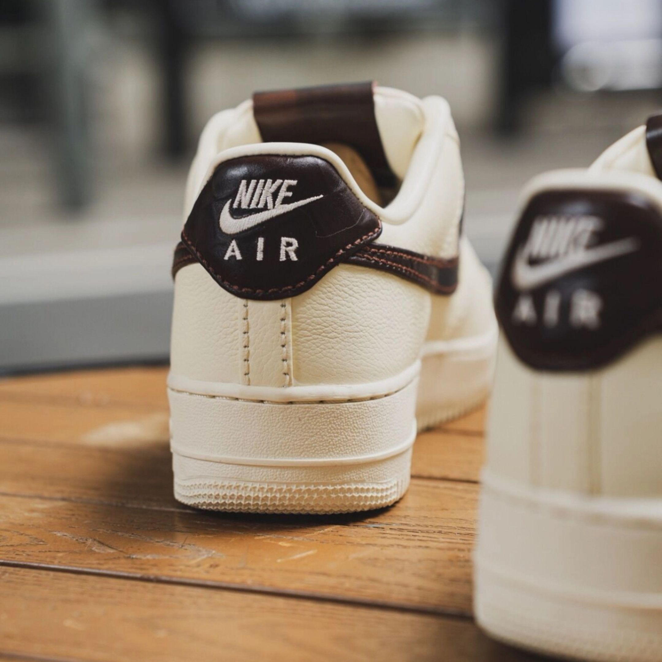 NICEDAY 代購 Nike Air Force 1 米白 深棕 皮革 荔枝 壓紋 IH7332-001