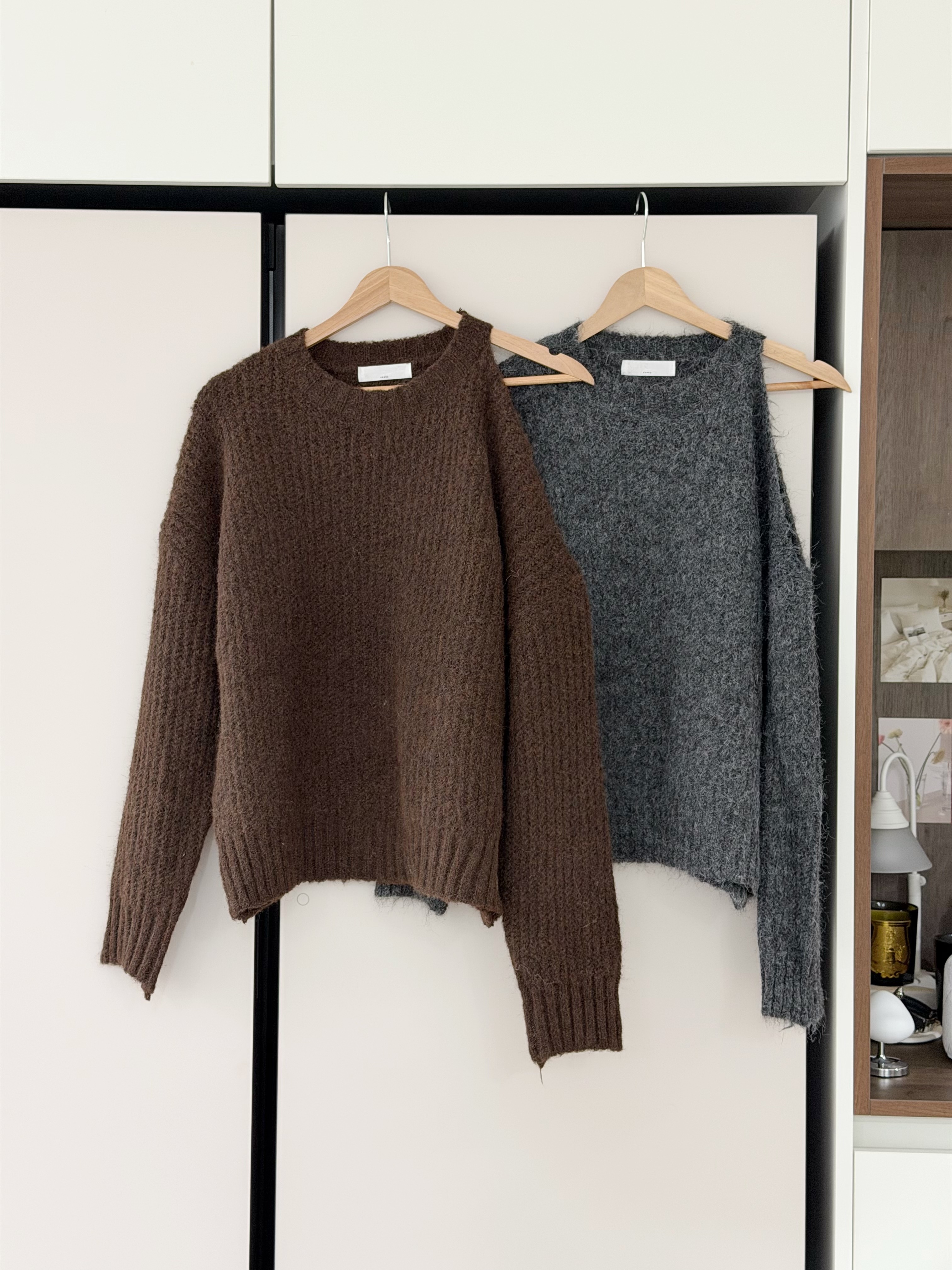 KR401 小性感節日單肩露肩冷衫-2色