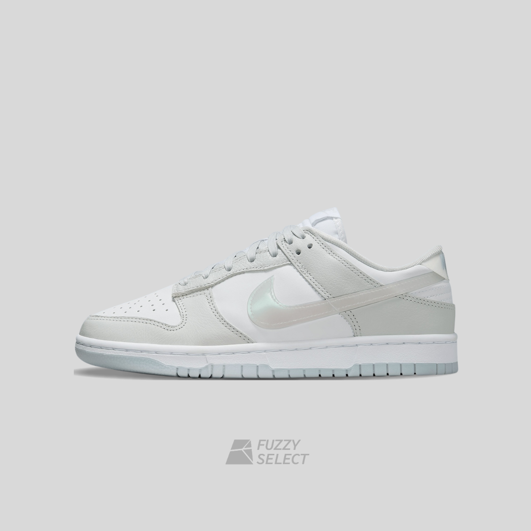 【逢甲FUZZY】W Nike Dunk Low "Iridescent Swoosh" 灰白 雷射勾 HJ5787-001