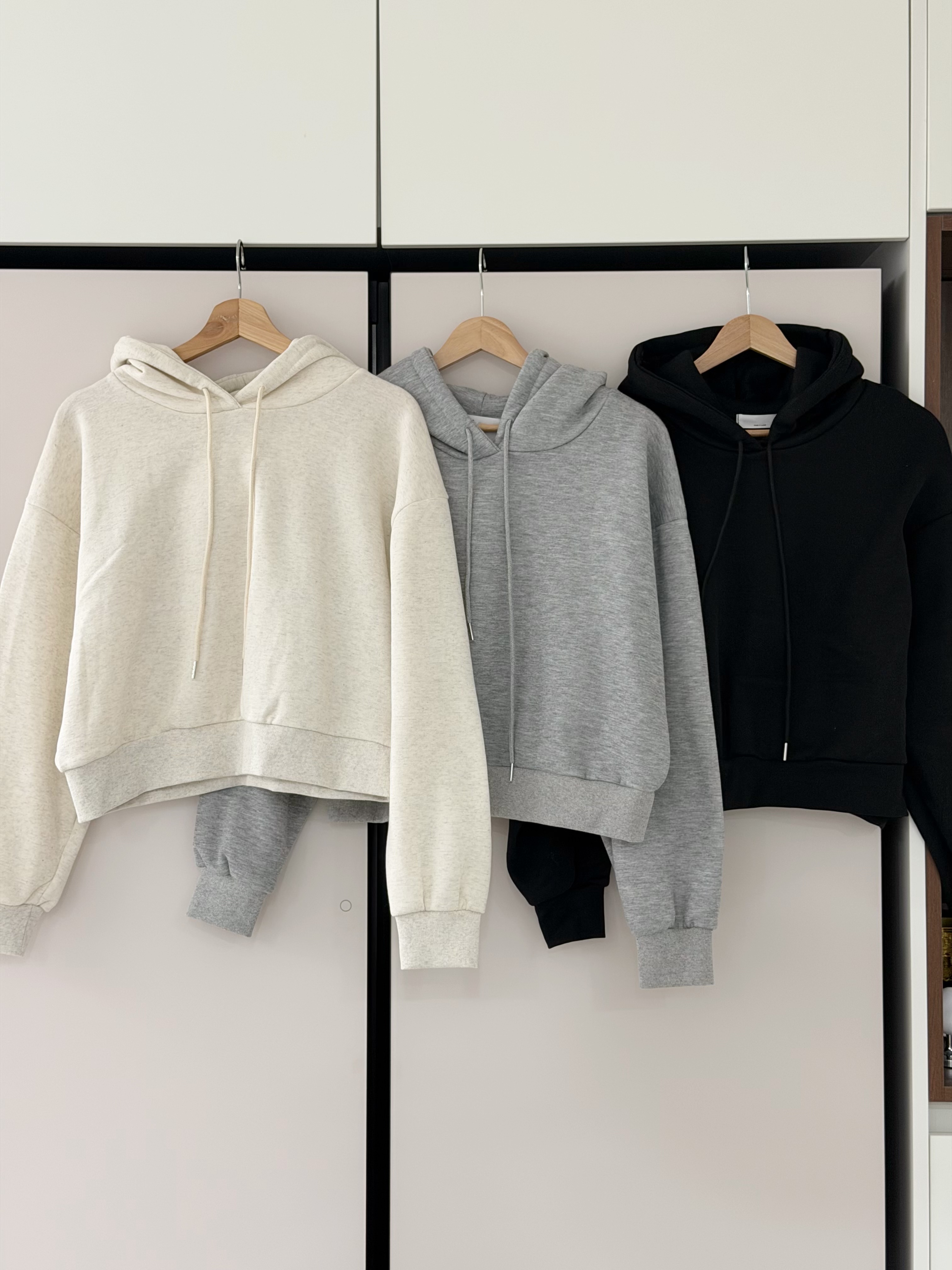 KR405 舒適簡約有帽衛衣-3色