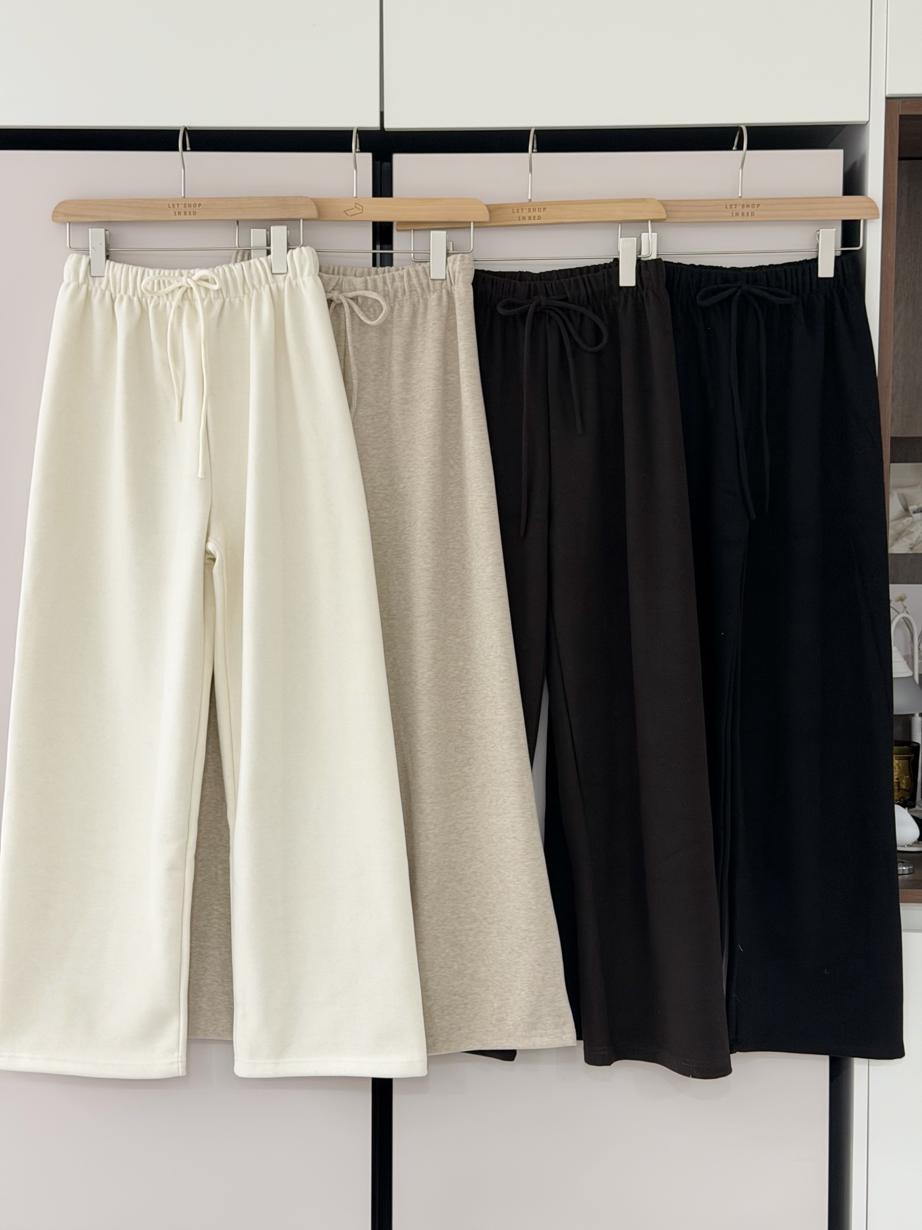 KR409 <普通版>店主自留垂感直腳HEA褲-4色