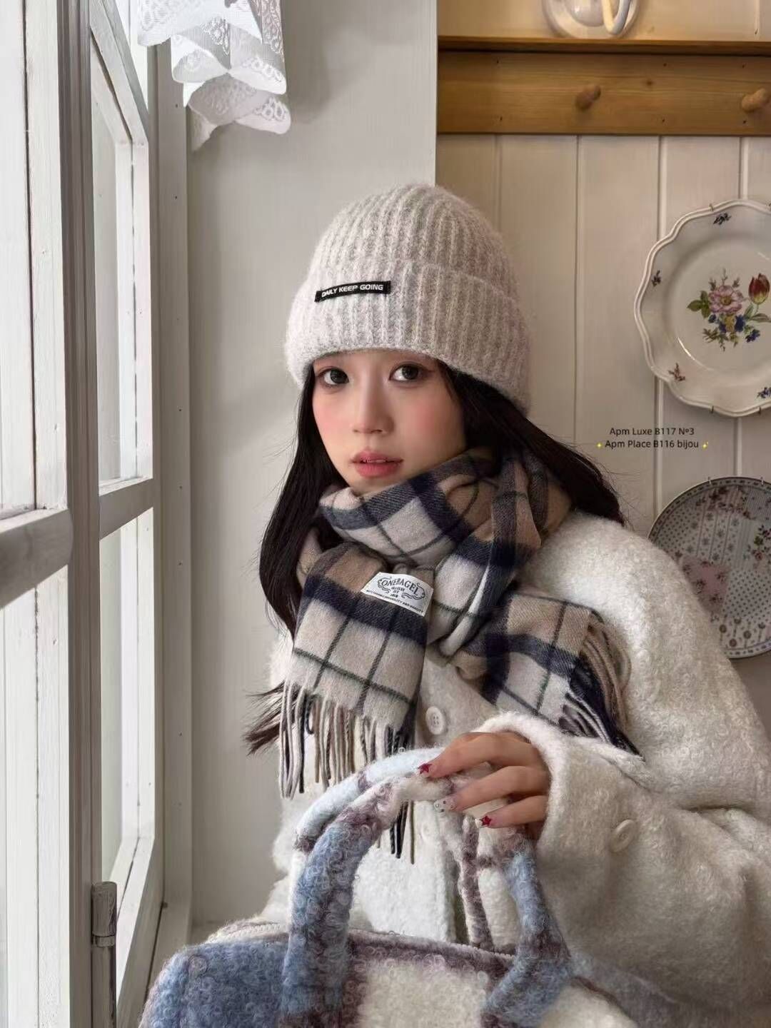 BN5324 英倫格紋流蘇頸巾