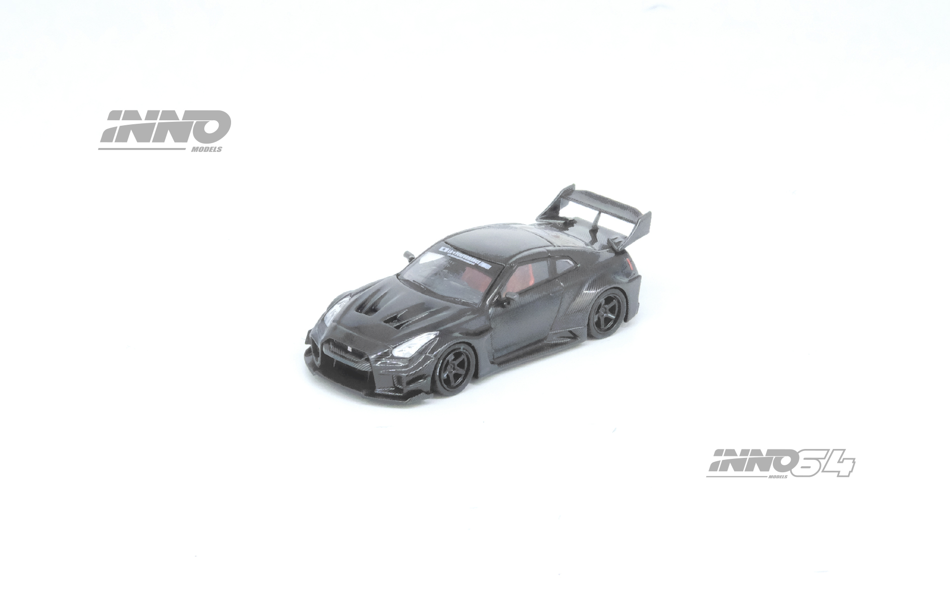 INNO64 1/64 NISSAN GT-R (R35) LBWK SUPER SILHOUETTE 35GT-RR Carbon