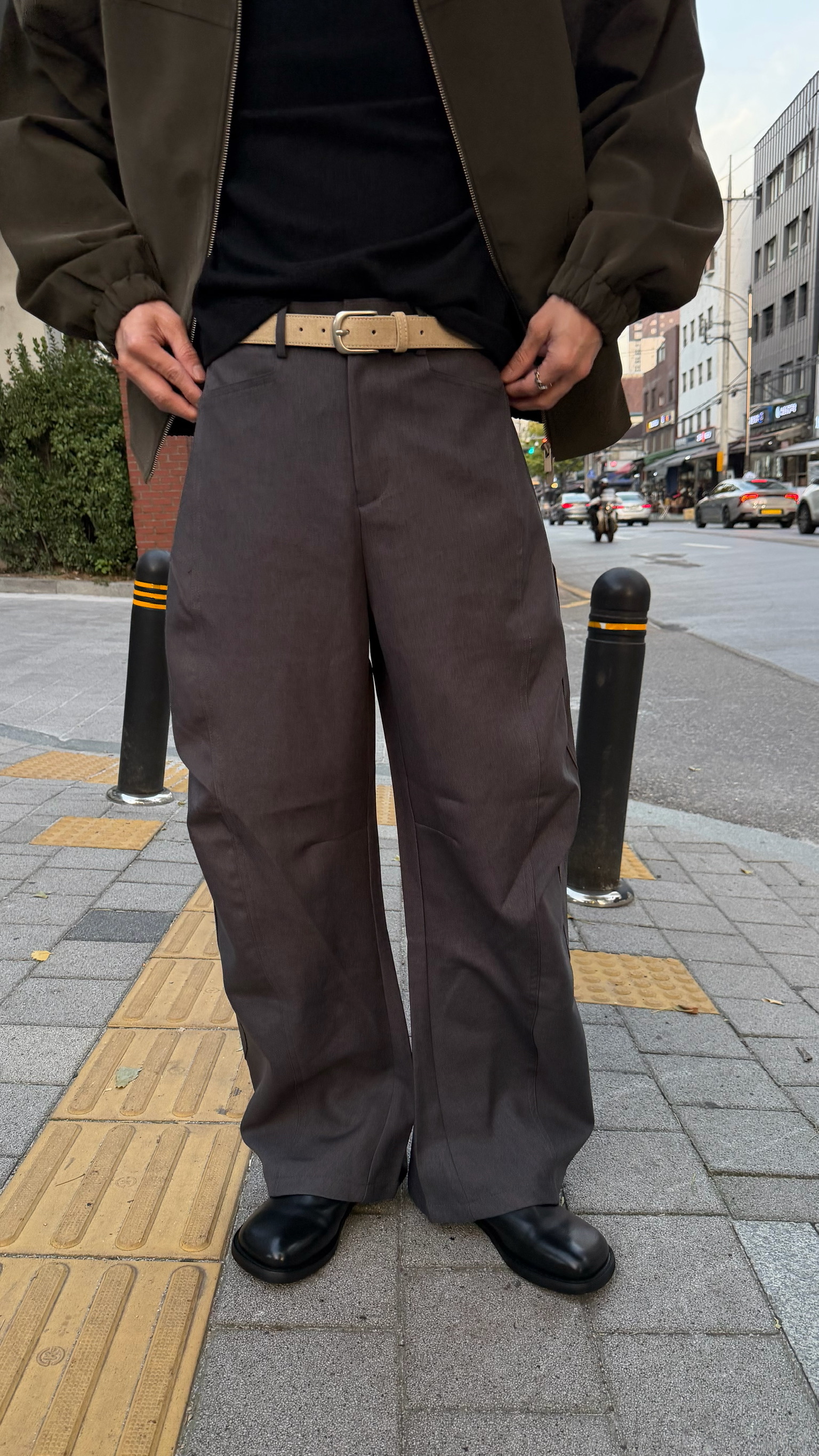 立體側打褶繭型西裝褲